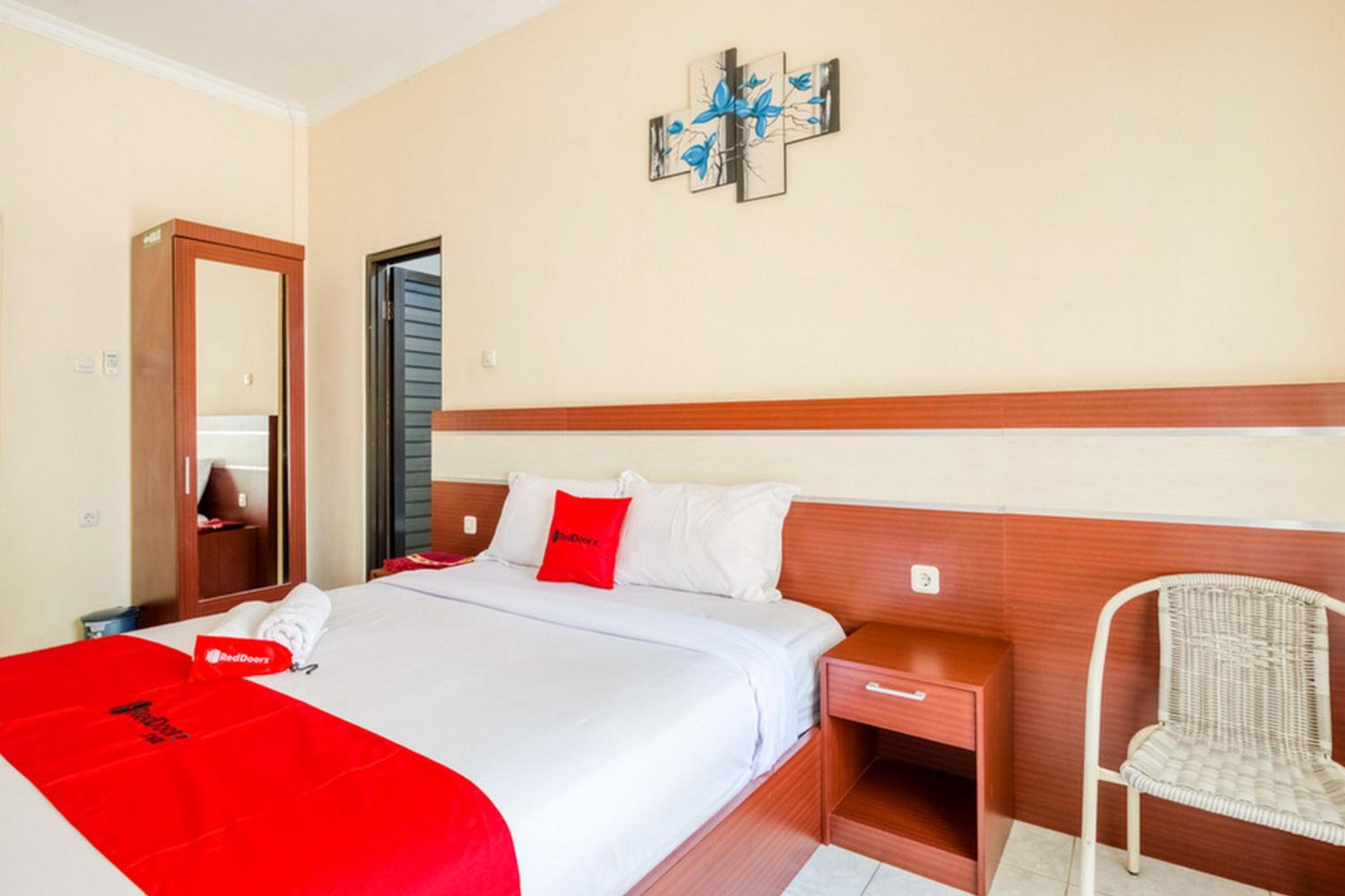 Standard Double Room - Photo 5