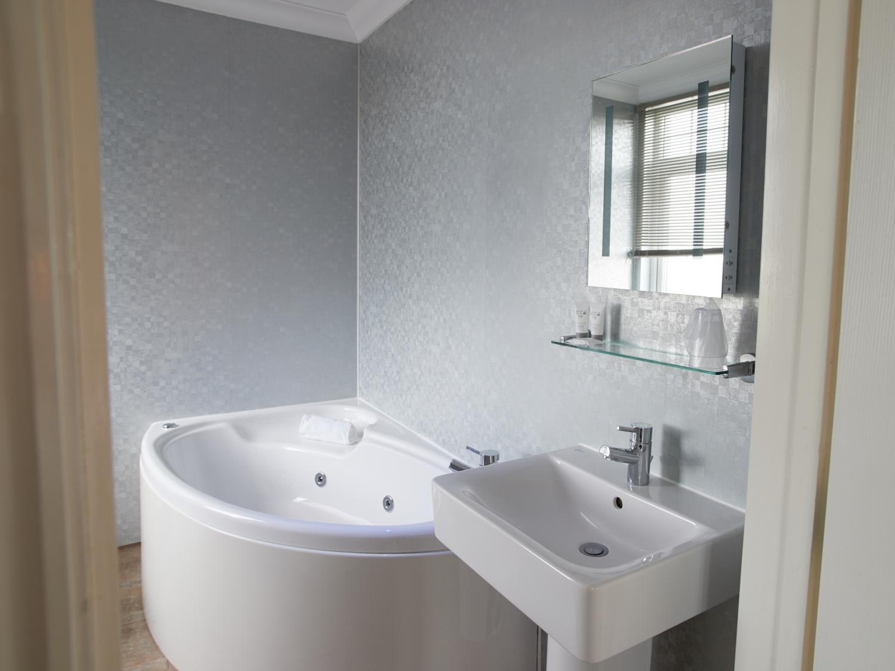 Deluxe Double Room - Photo 6