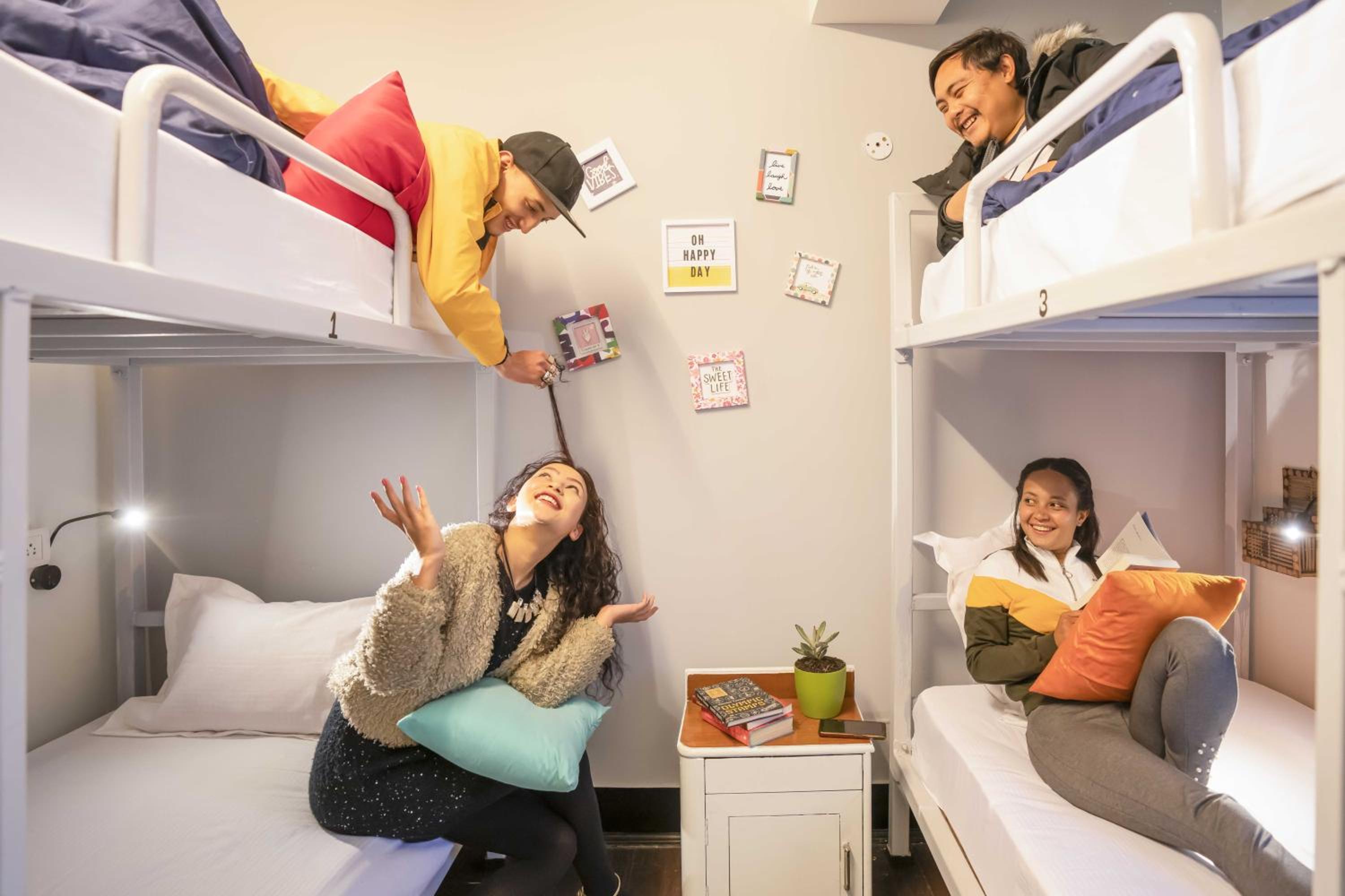 Bed in 4-Bed Female Dormitory Room photo 3