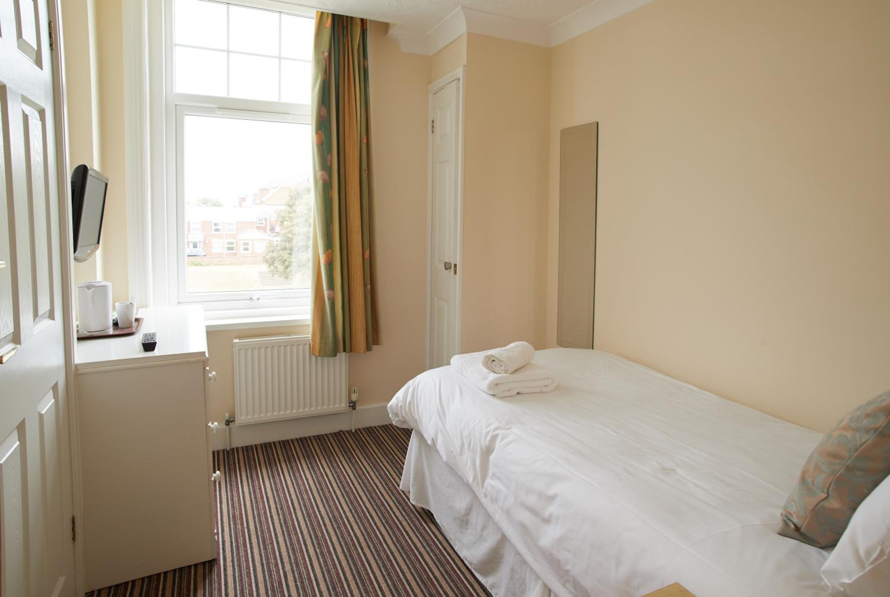 Single Room photo 2