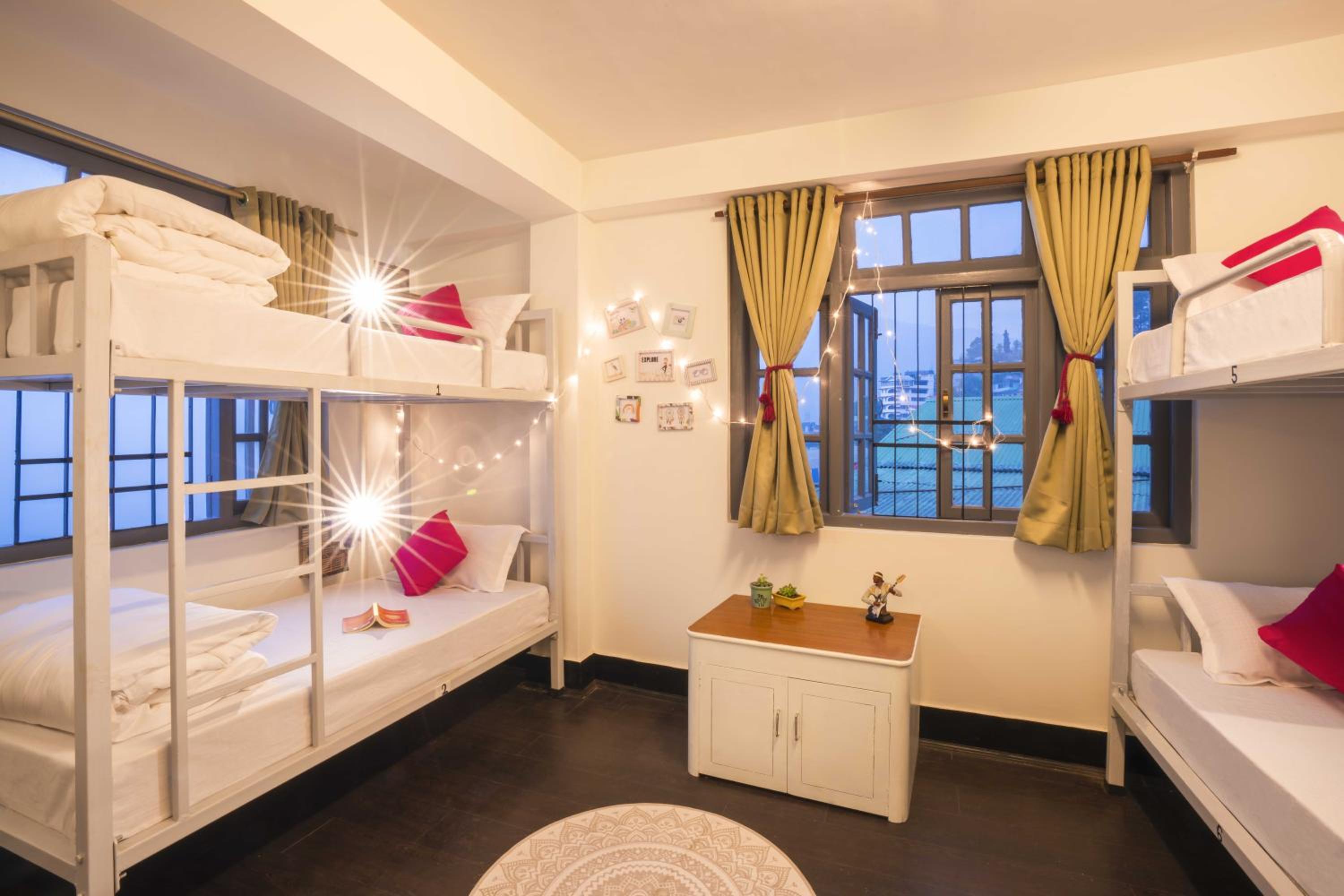 Bed in 4-Bed Mixed Dormitory Room photo 1
