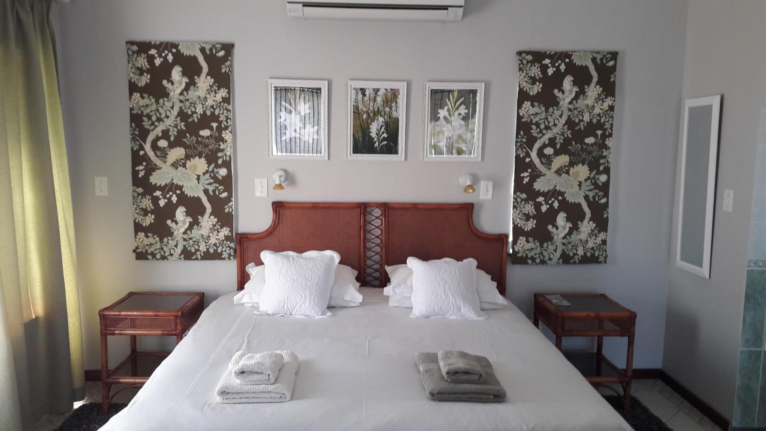 Deluxe Double or Twin Room with Balcony