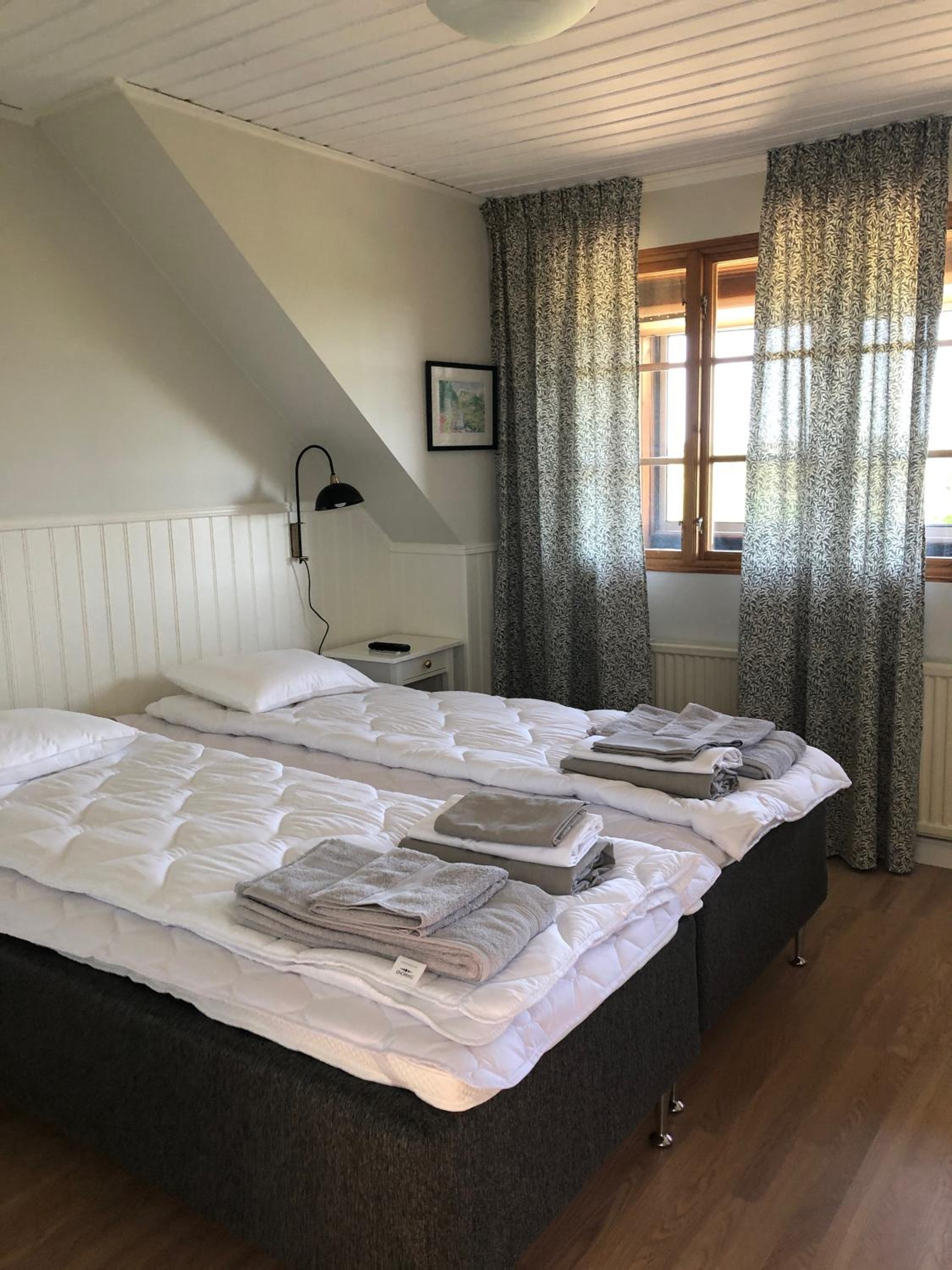 Deluxe Double Room with Balcony - Photo 2