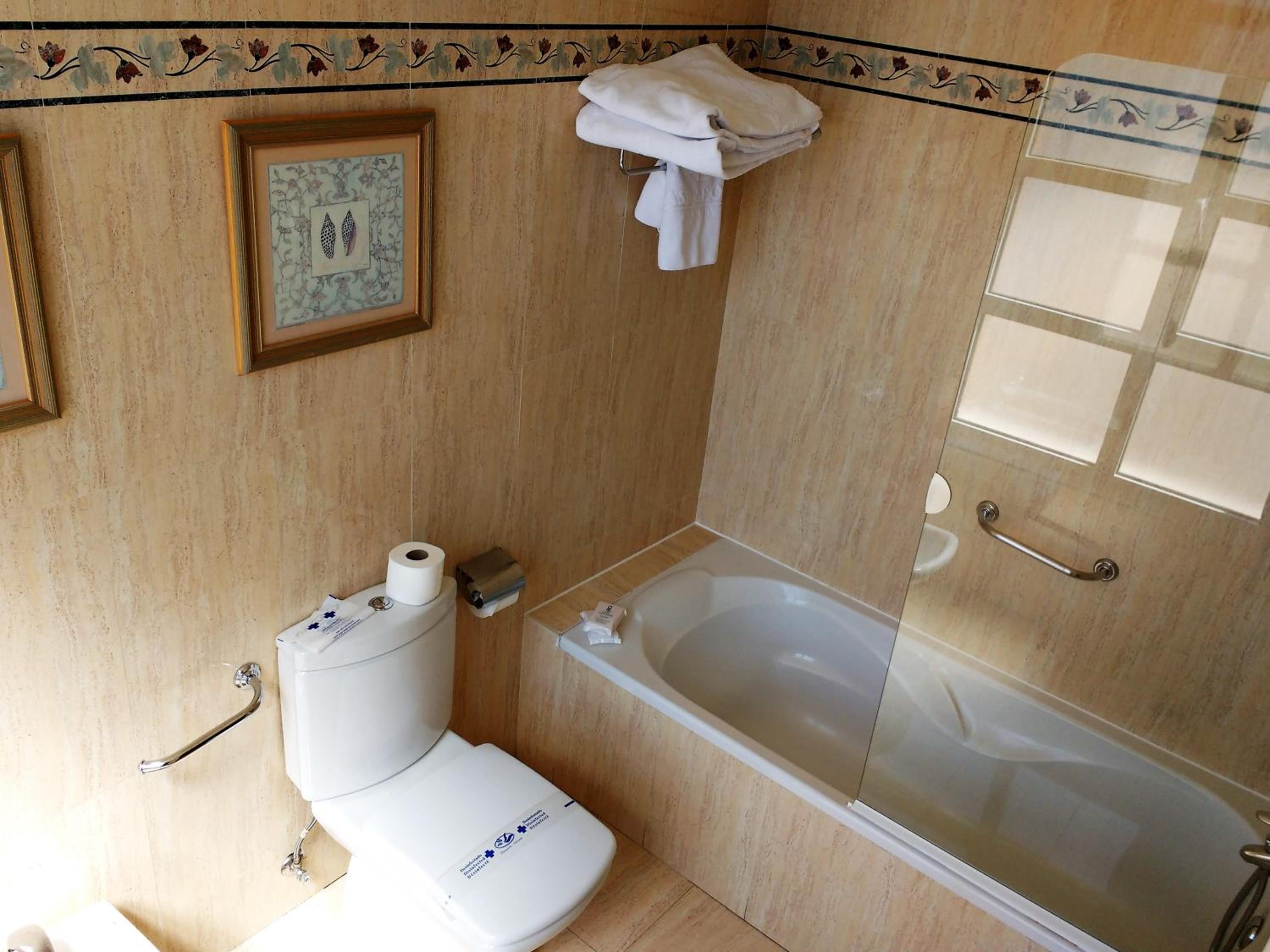 Suite - Photo 4