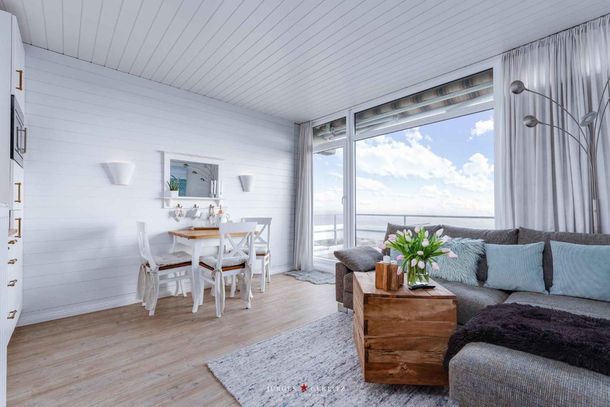 Apartment with Sea View photo 1