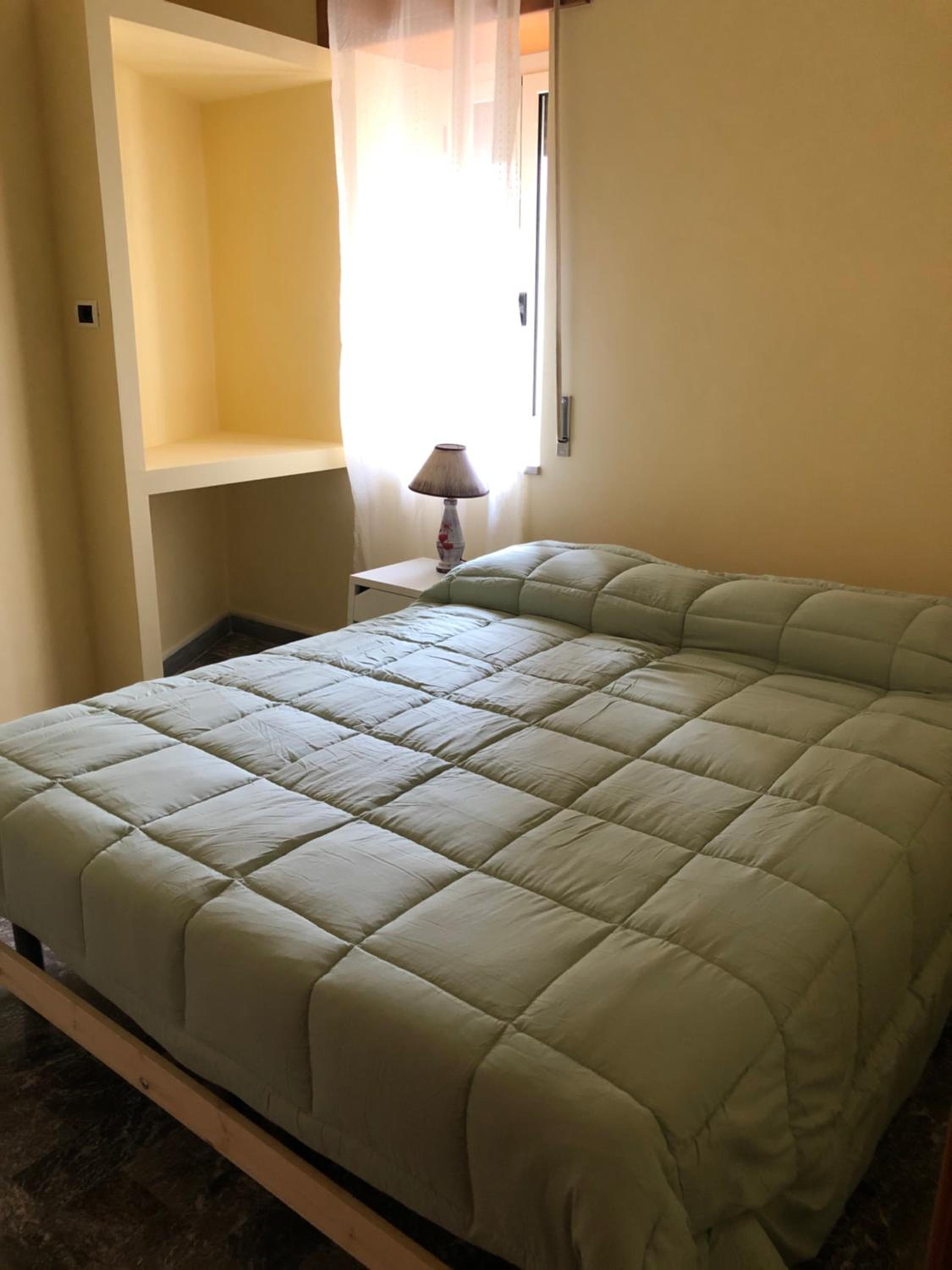 Single Room with Bathroom photo 2
