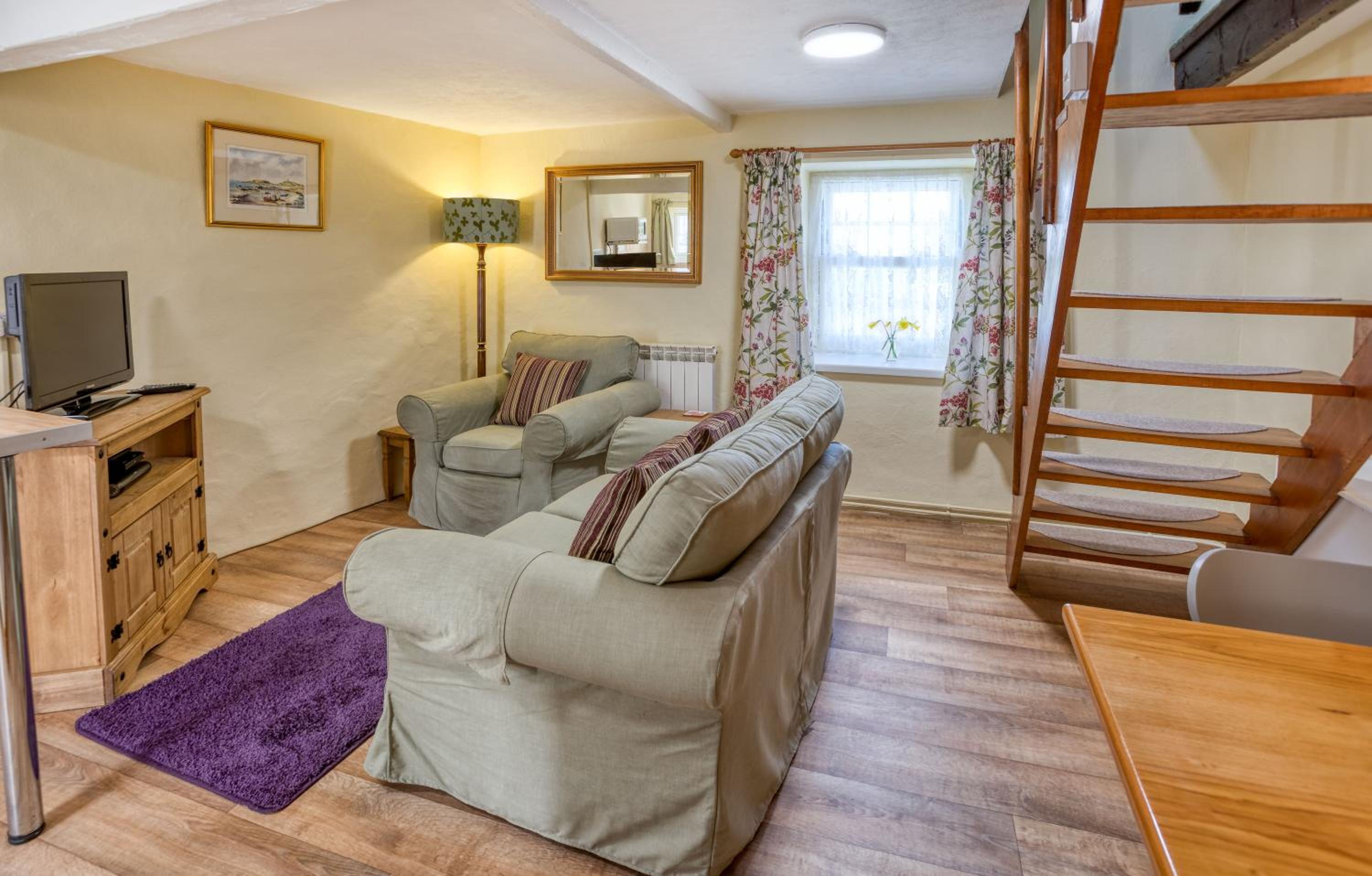 Cottage - No.2 photo 1