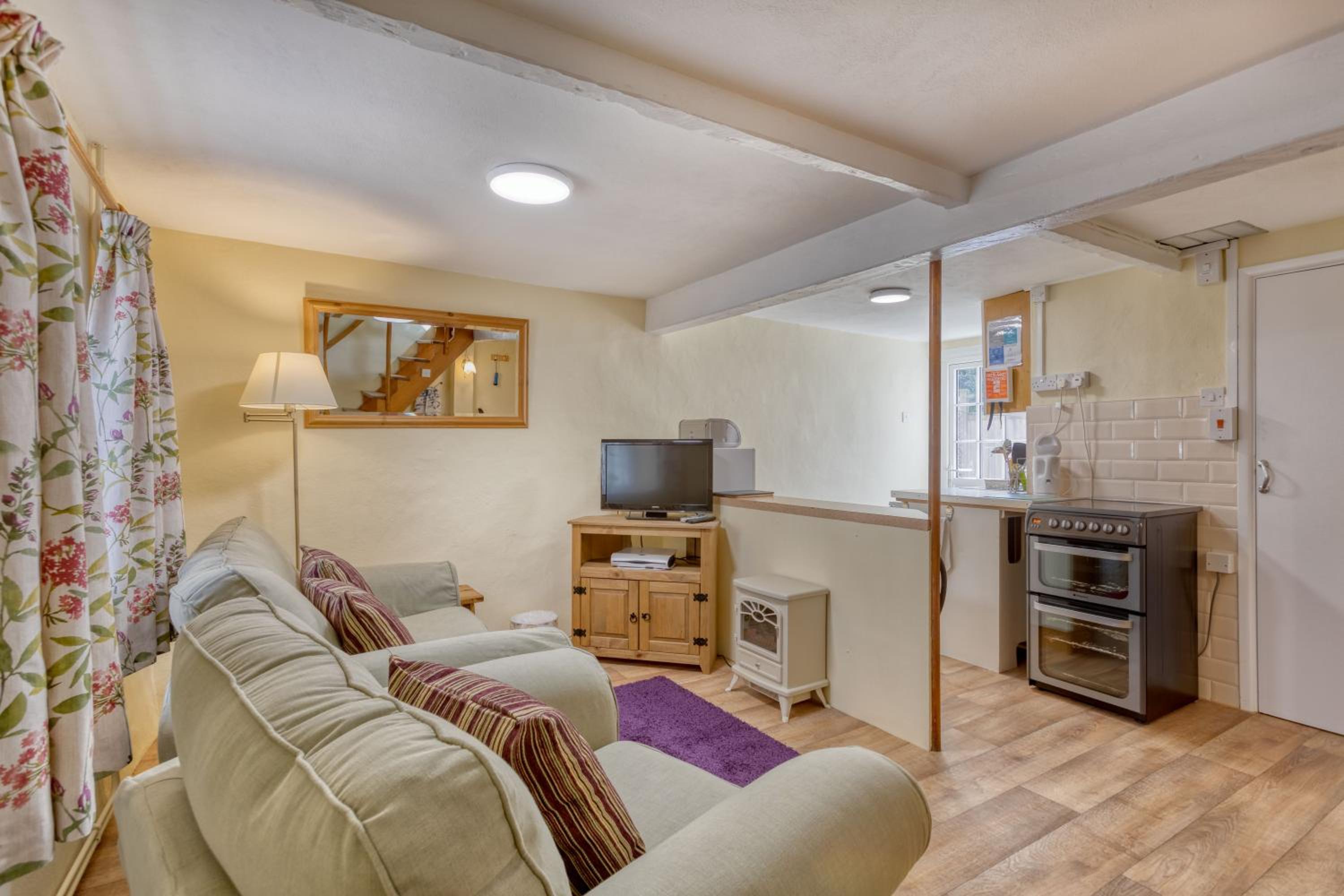 Cottage - No.1 photo 2