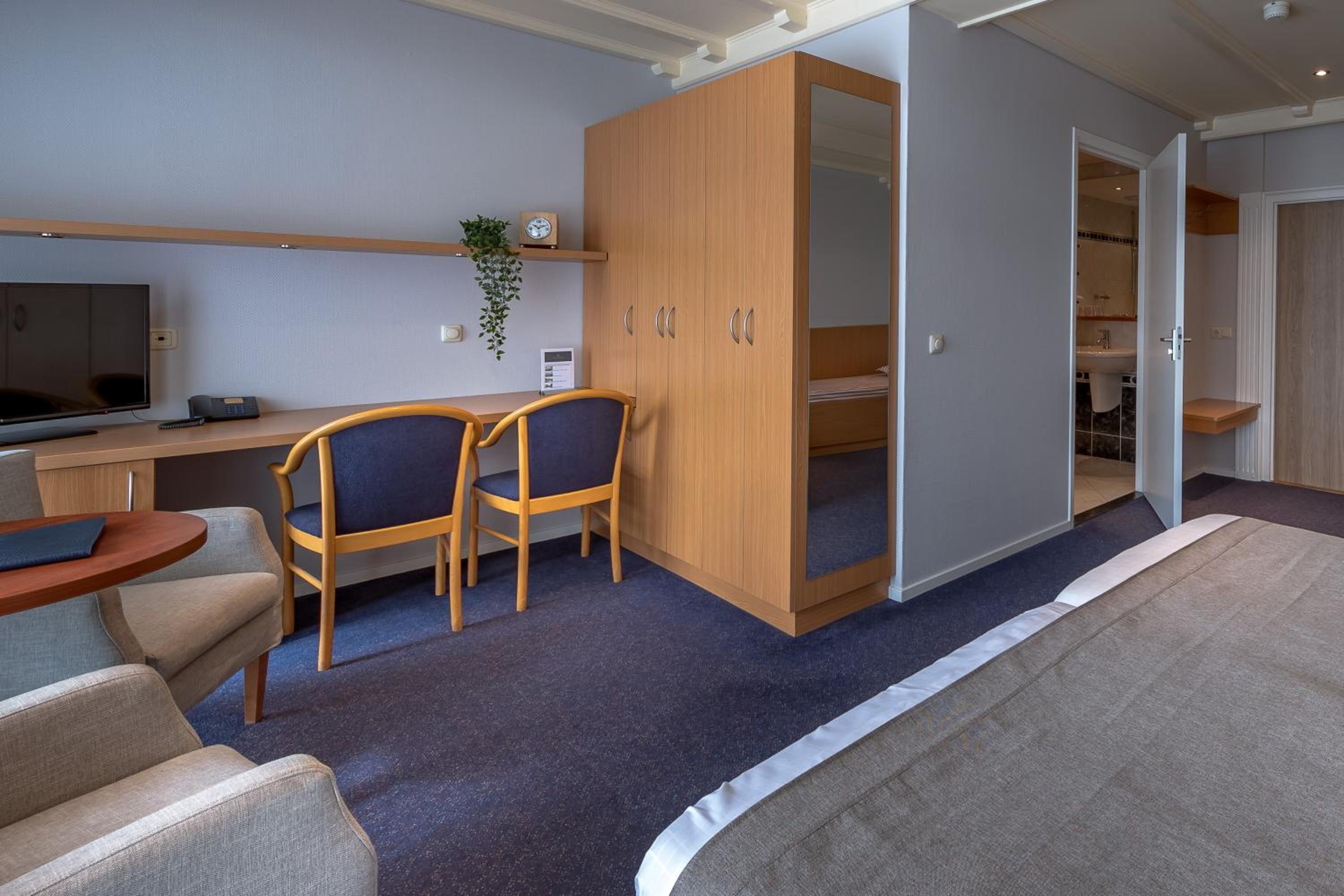 Comfort Twin Room photo 3