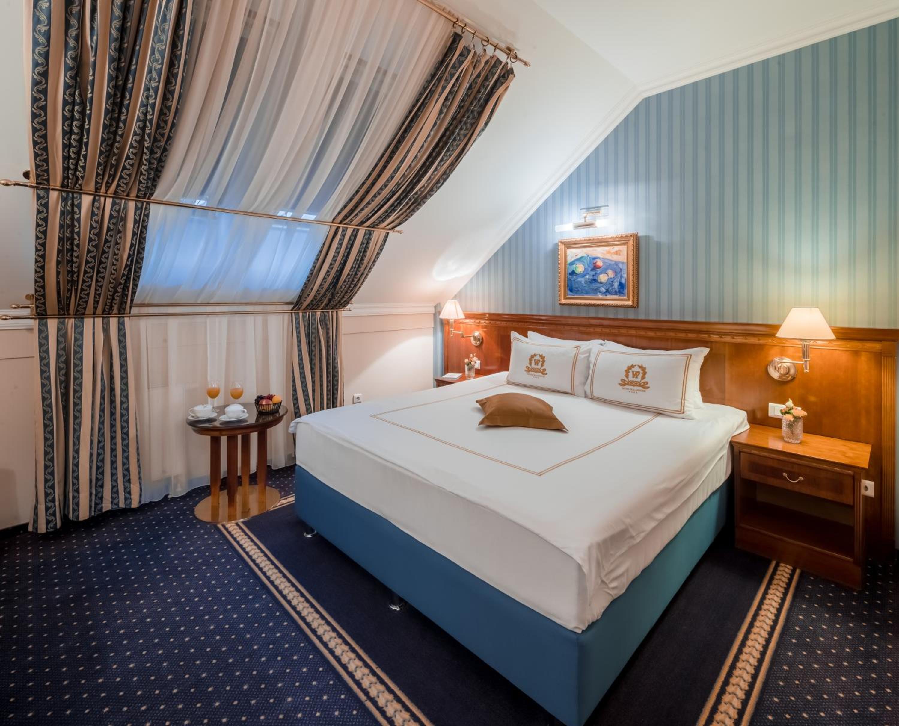 Double or Twin Room - Photo 1