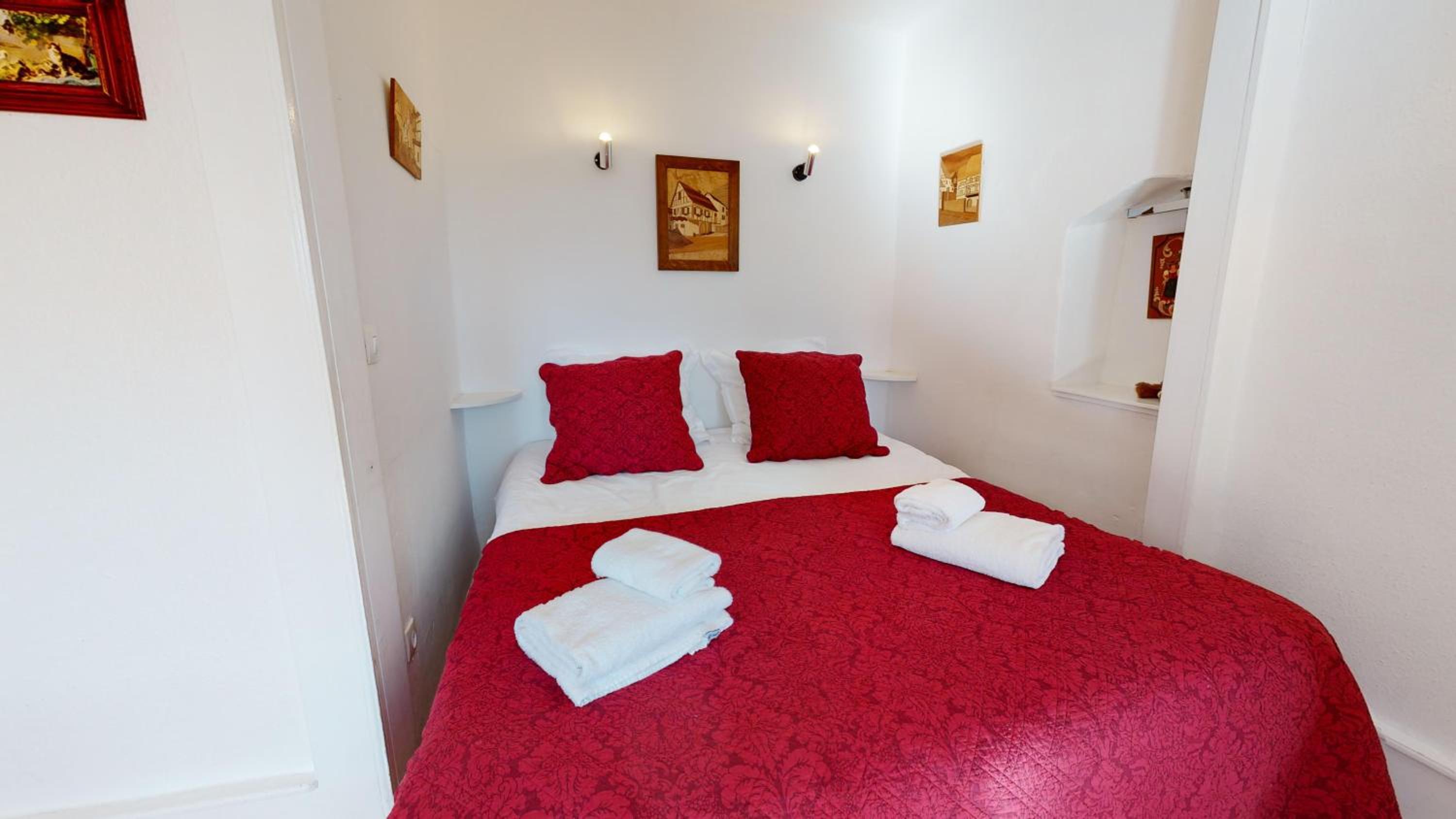 Apartment Turenne - 2nd floor