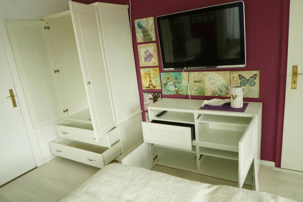 One-Bedroom House photo 2