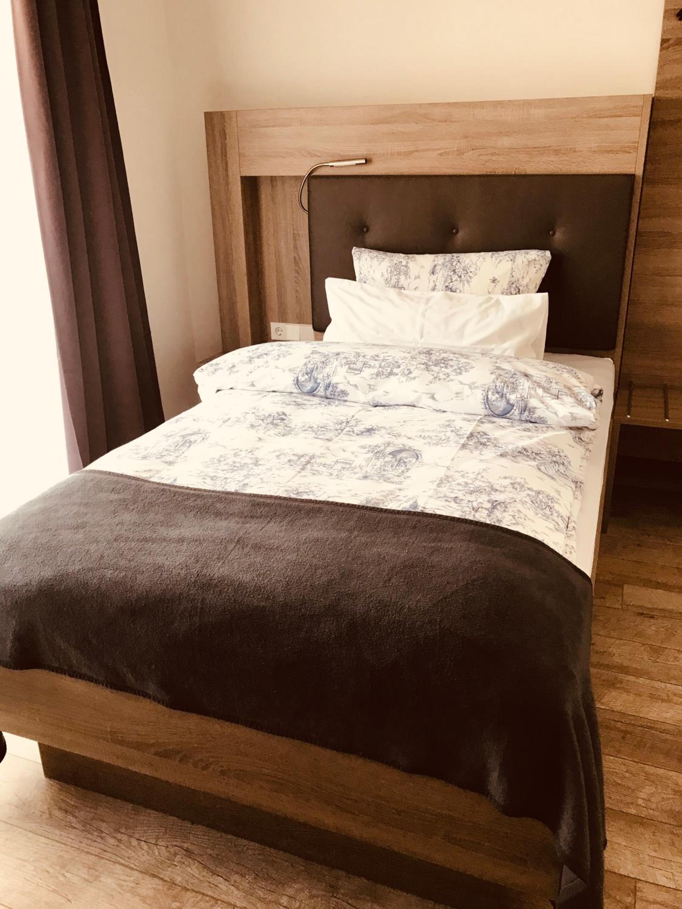 Single Room with Balcony photo 3