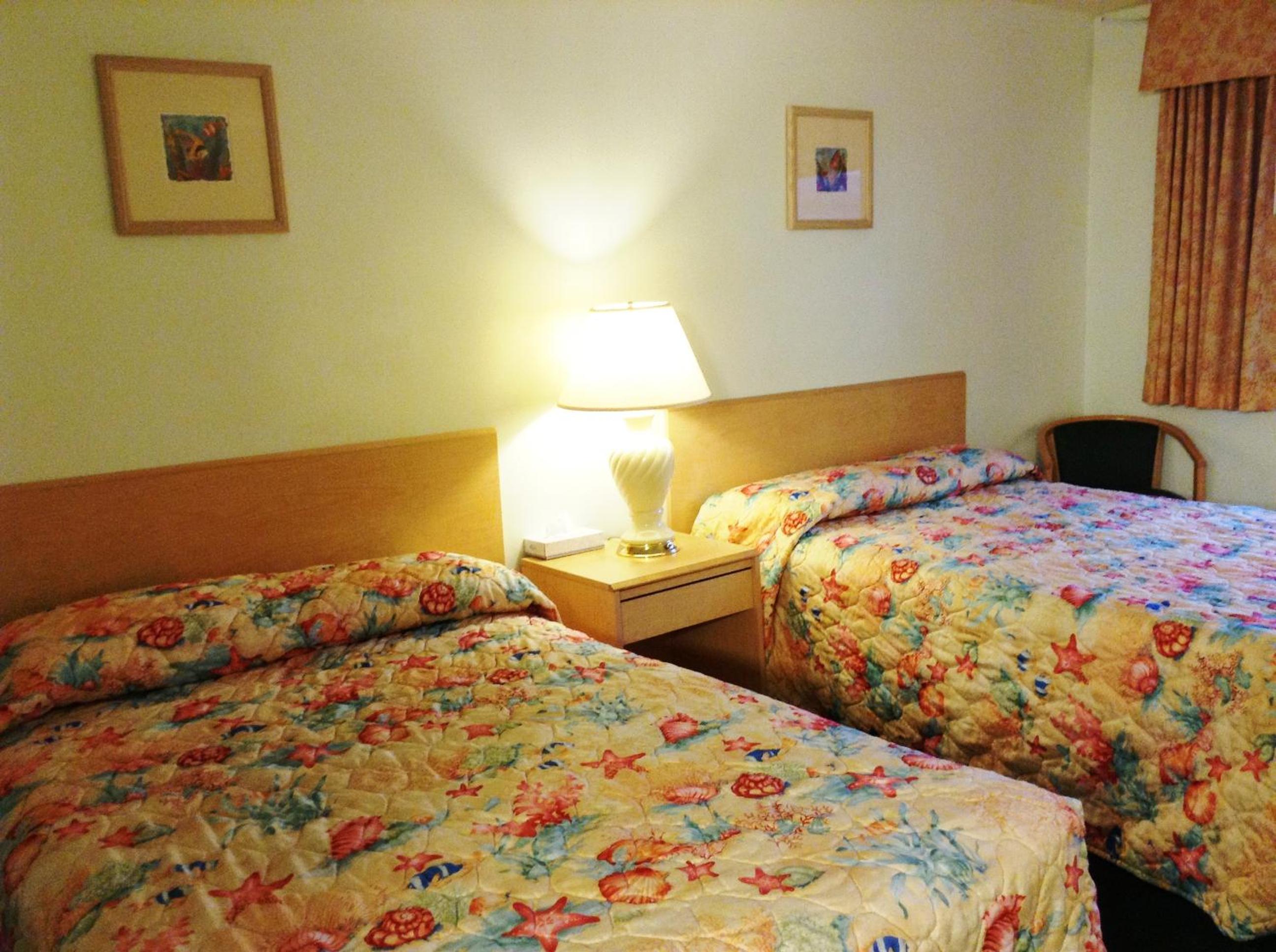 Double Room with Two Double Beds - Photo 5