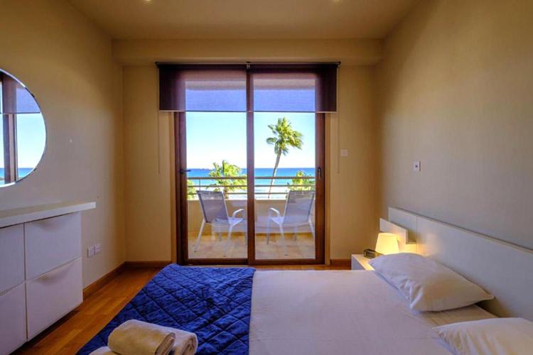 Two-Bedroom Apartment with Sea View photo 1