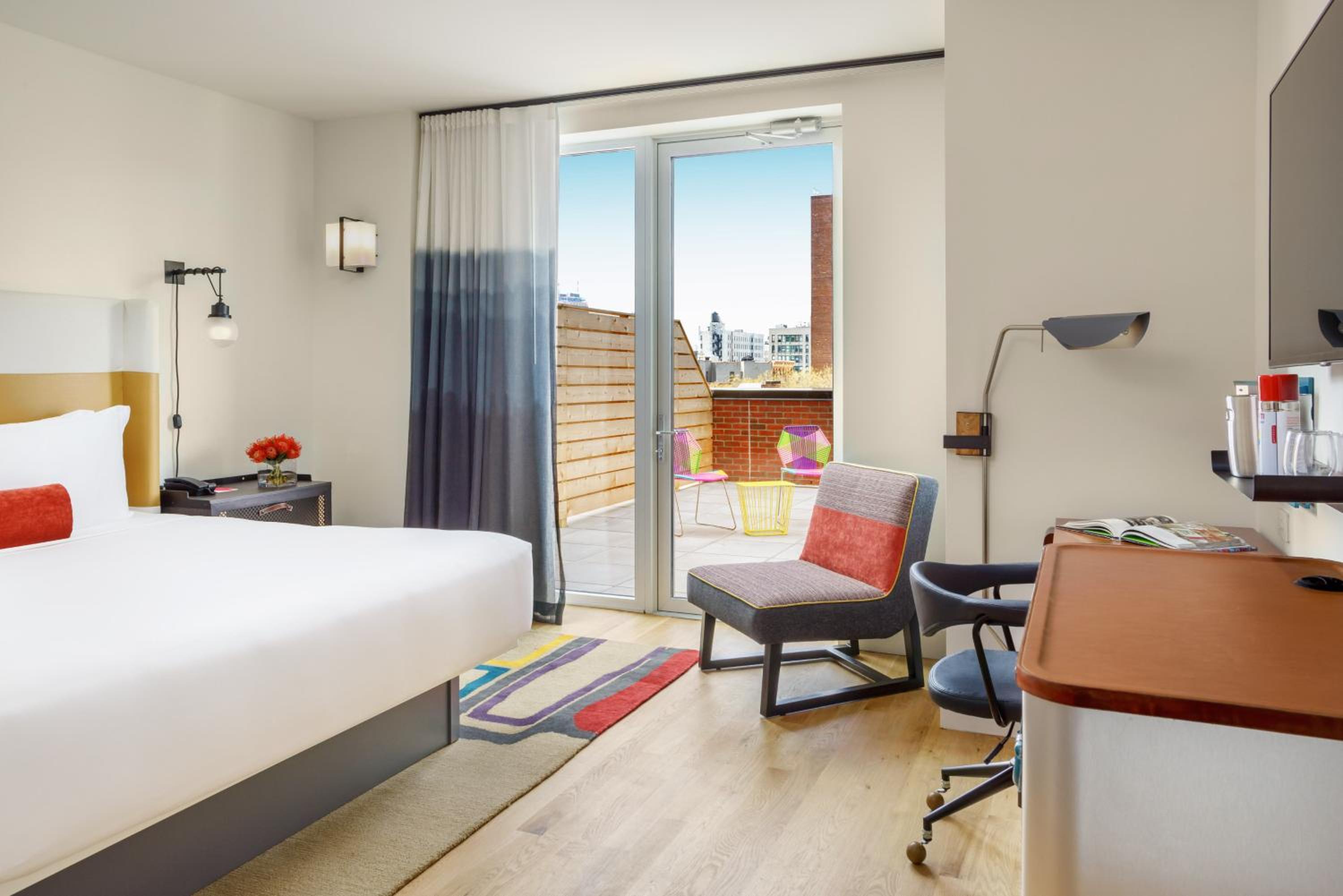 King Bed Premium City View Balcony