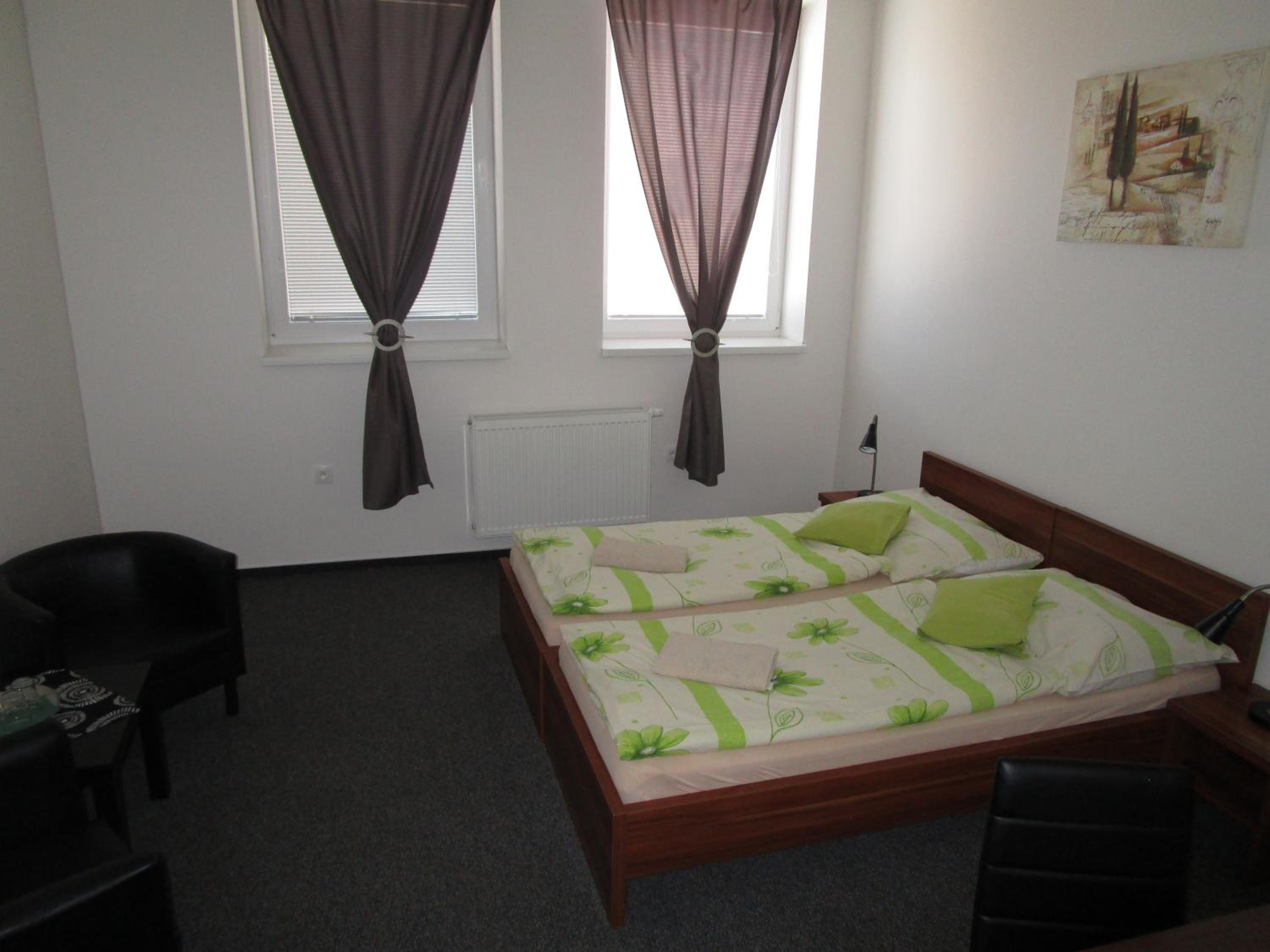 Double or Twin Room - Photo 3