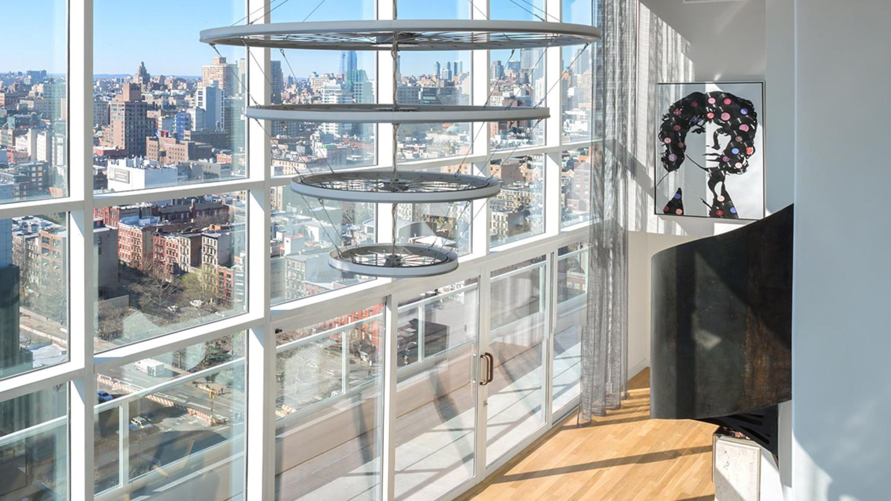 Penthouse Suite thumbnail 5