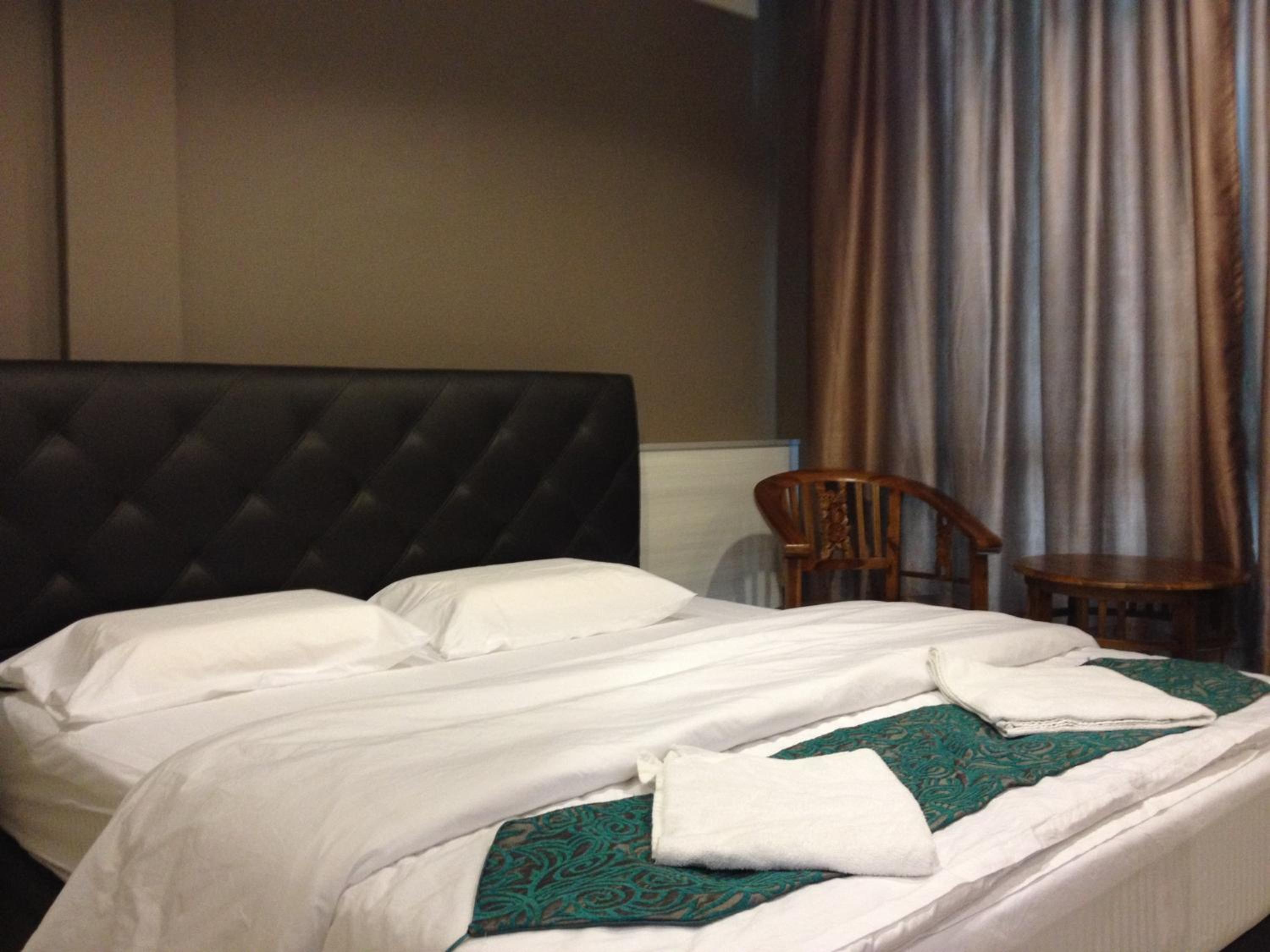 Deluxe King Room photo 3