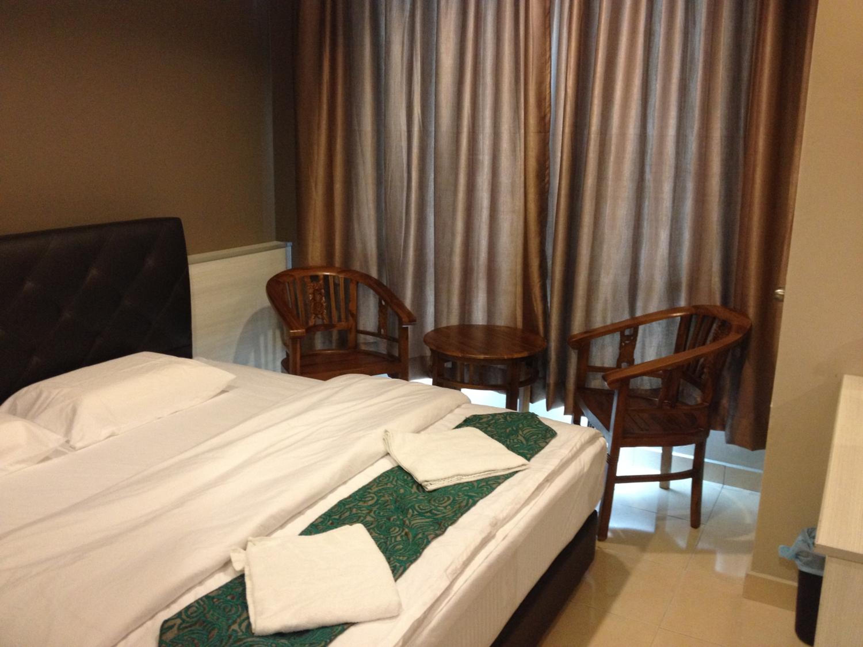 Deluxe King Room photo 2