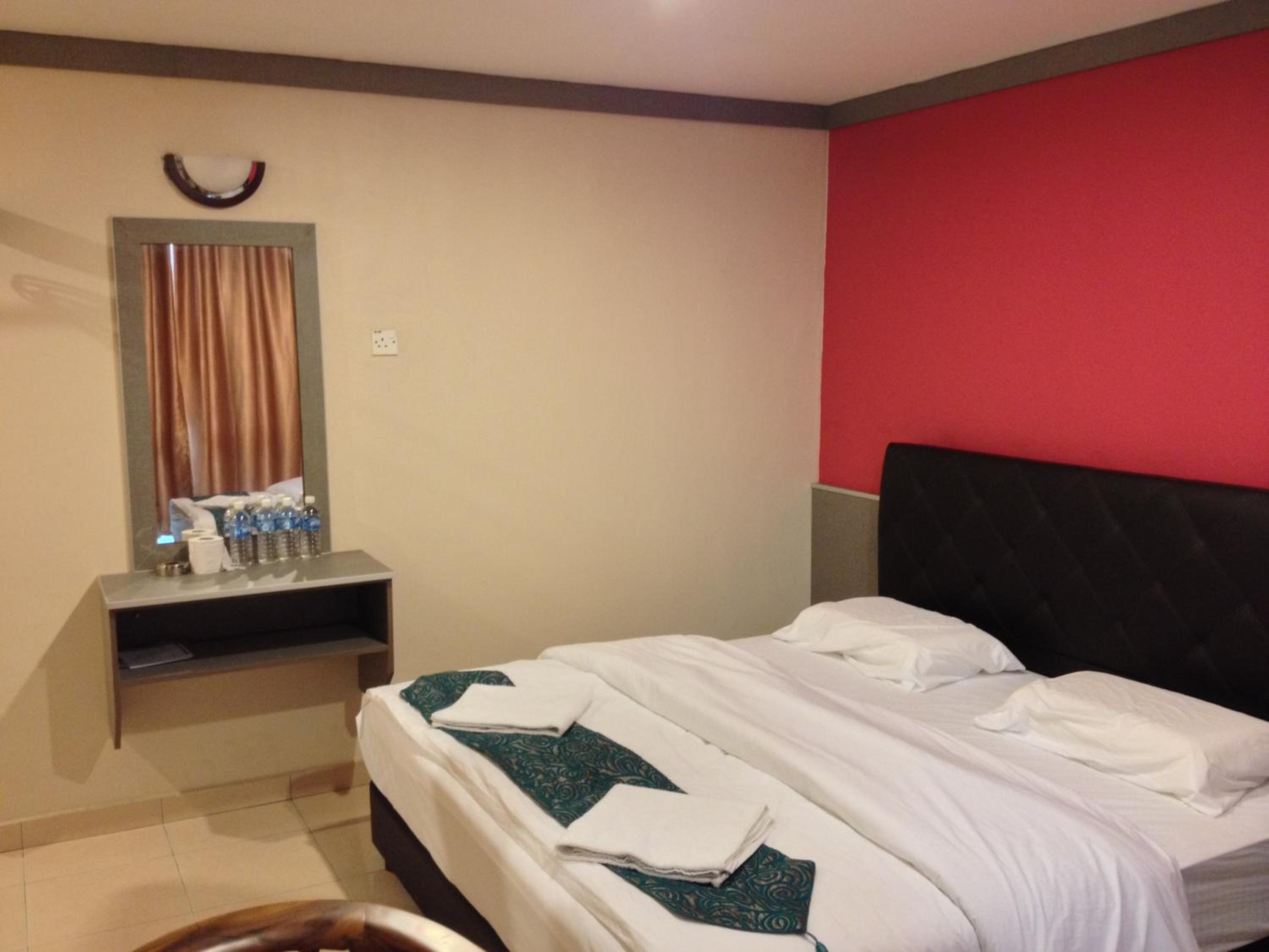 Standard King Room photo 2