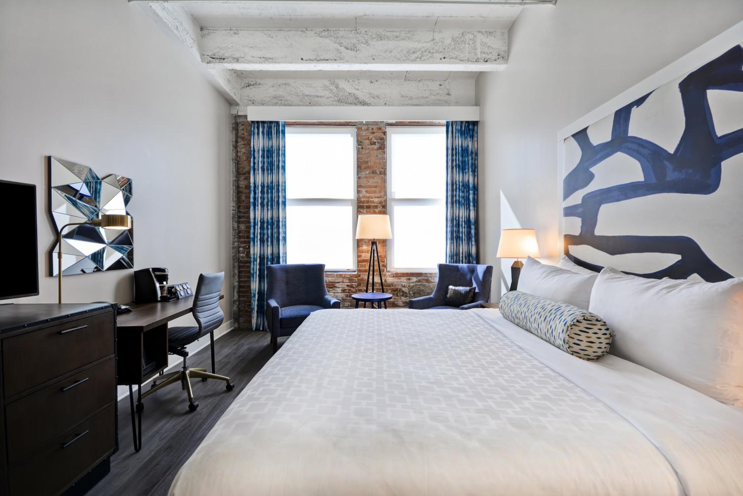 Standard King Room