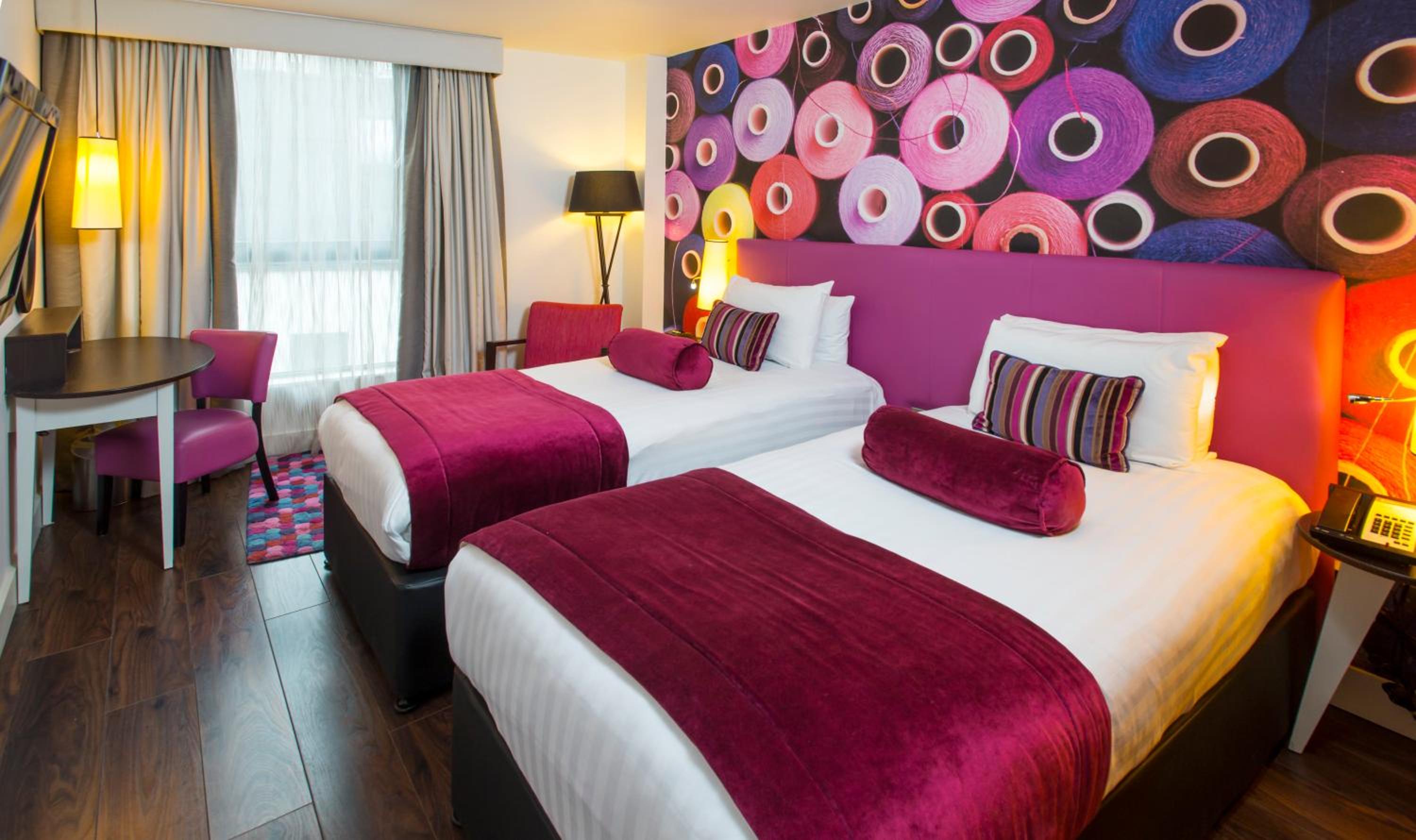 Premium Twin Room - Photo 6
