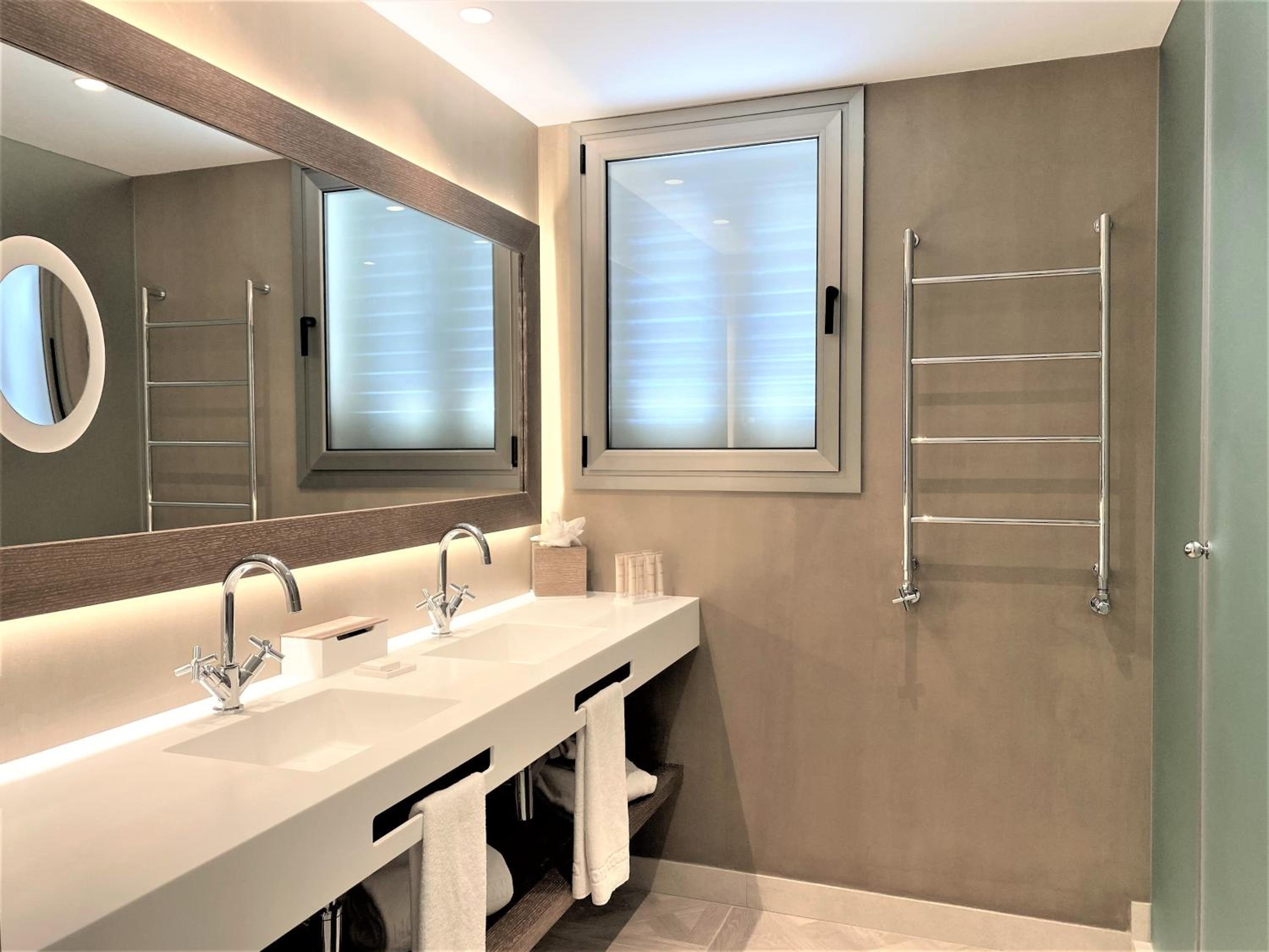 Skyline Suite