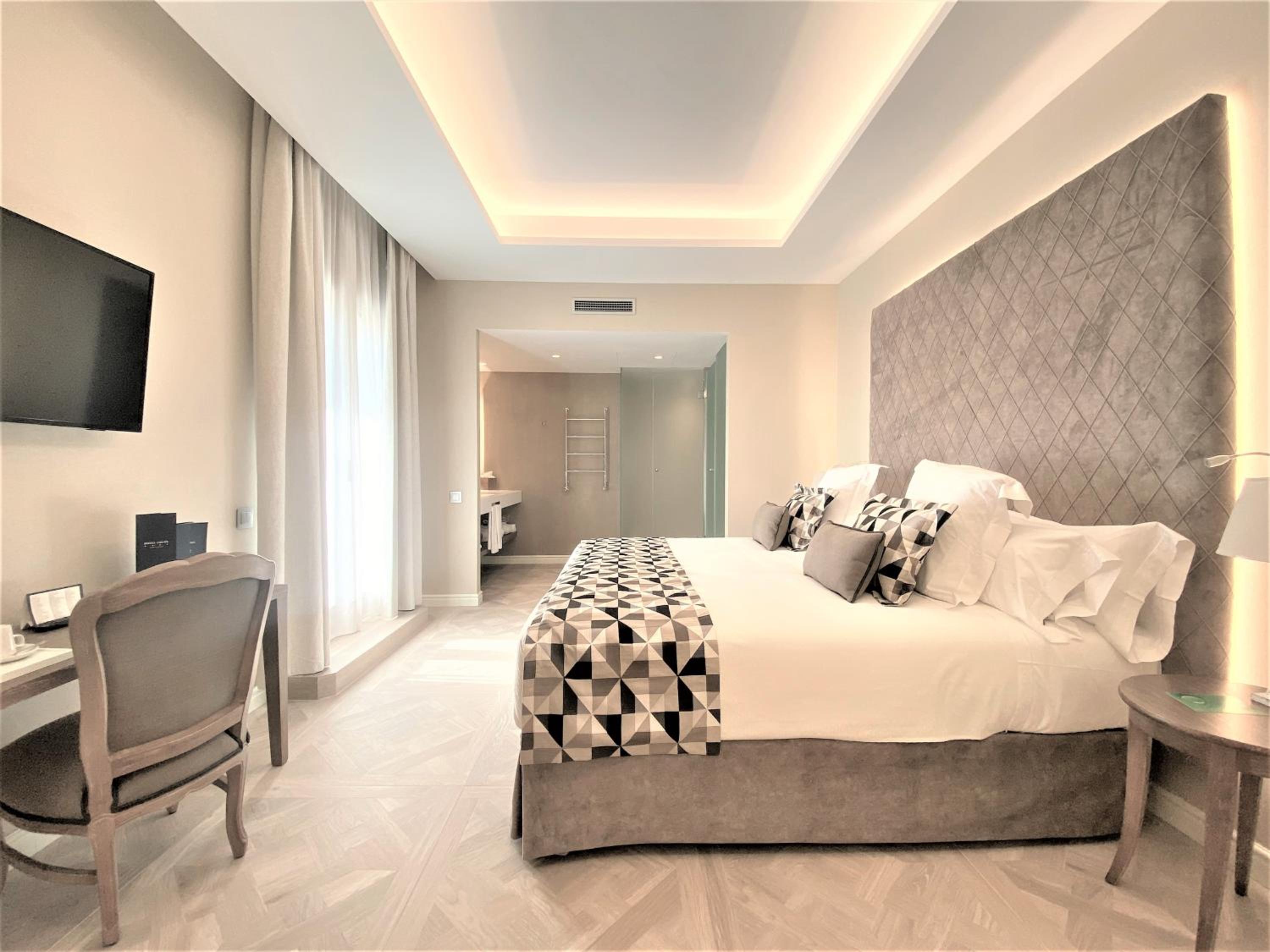 Skyline Suite