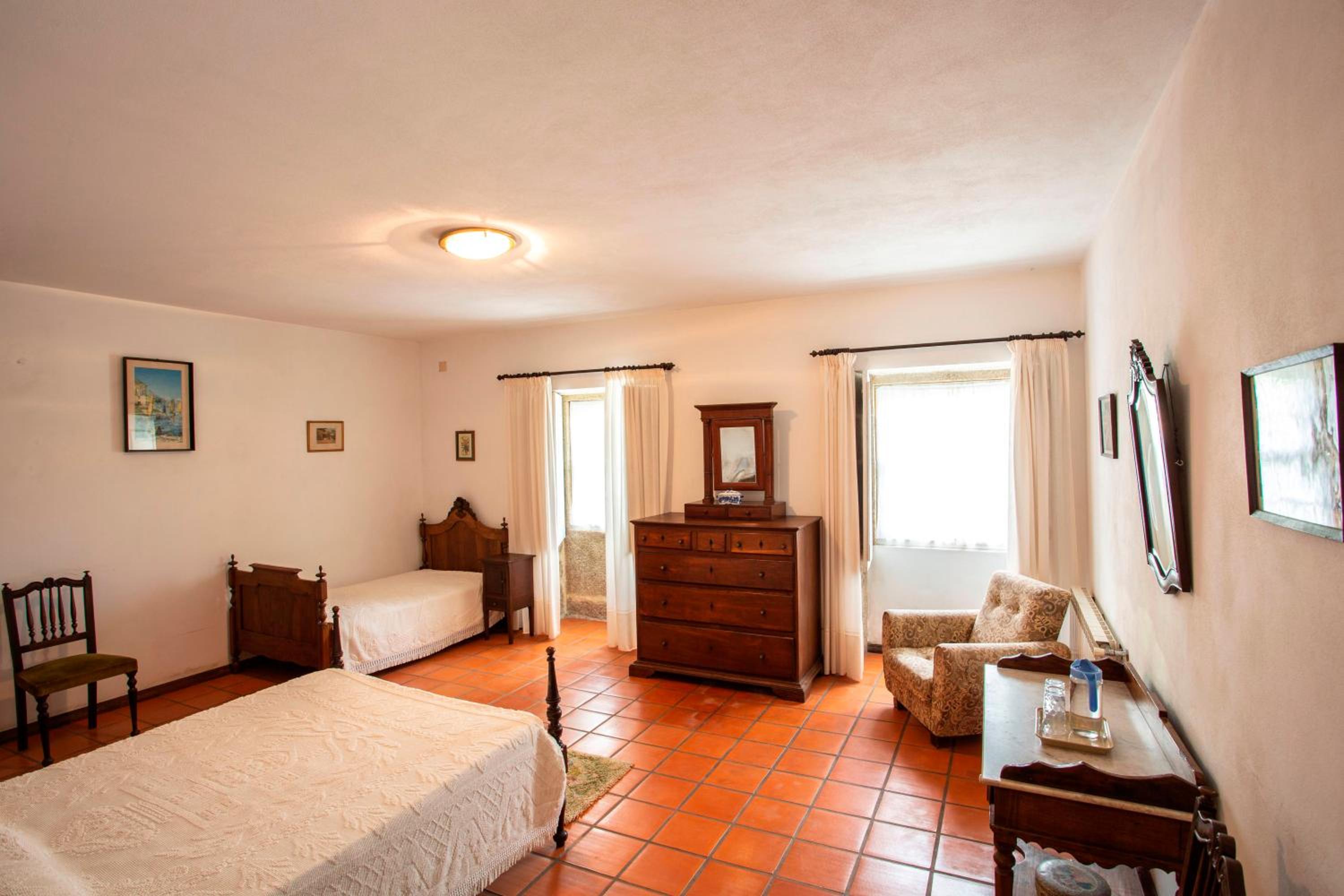 Double or Twin Room photo 3