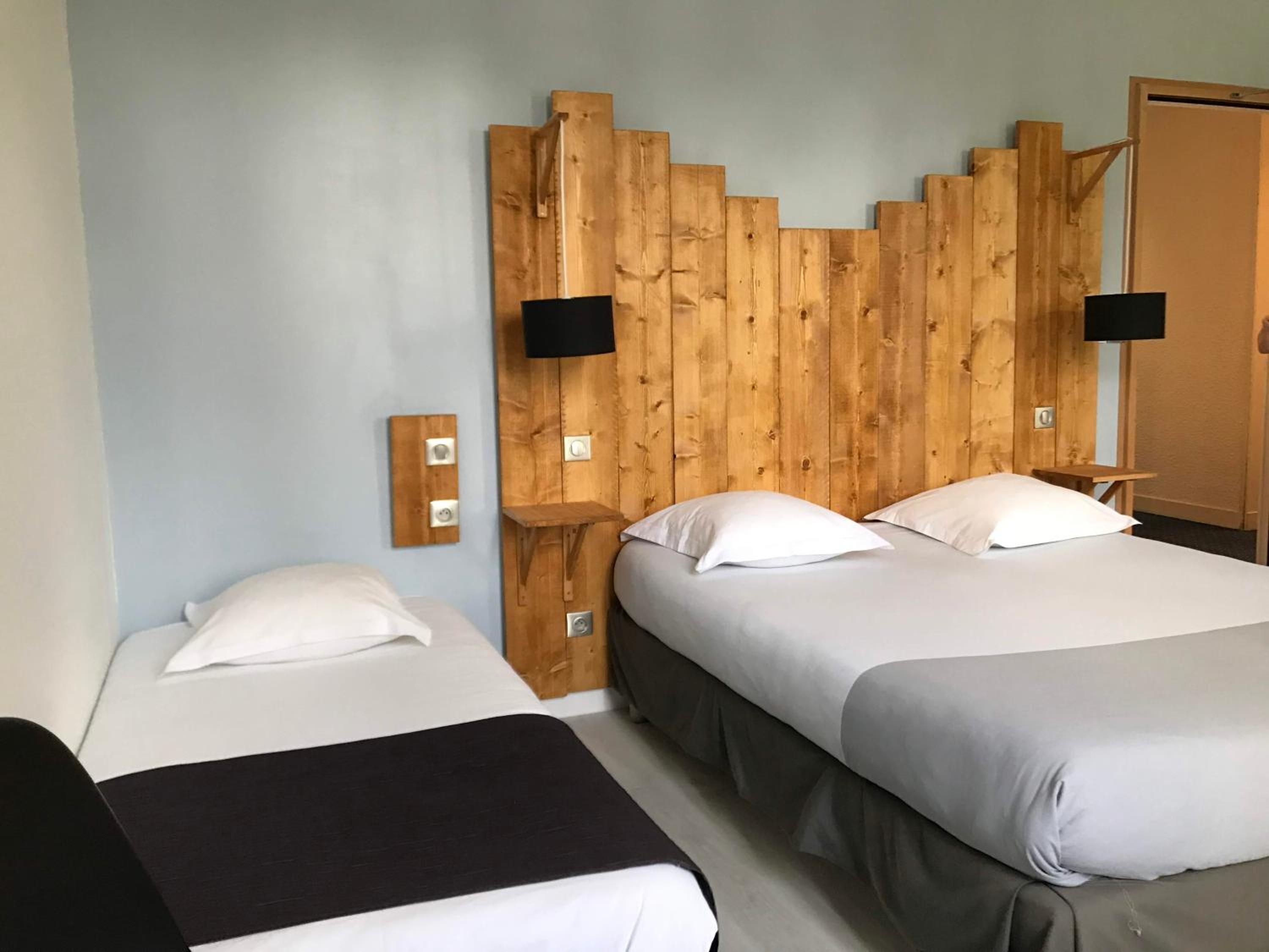 Standard Triple Room - Photo 2