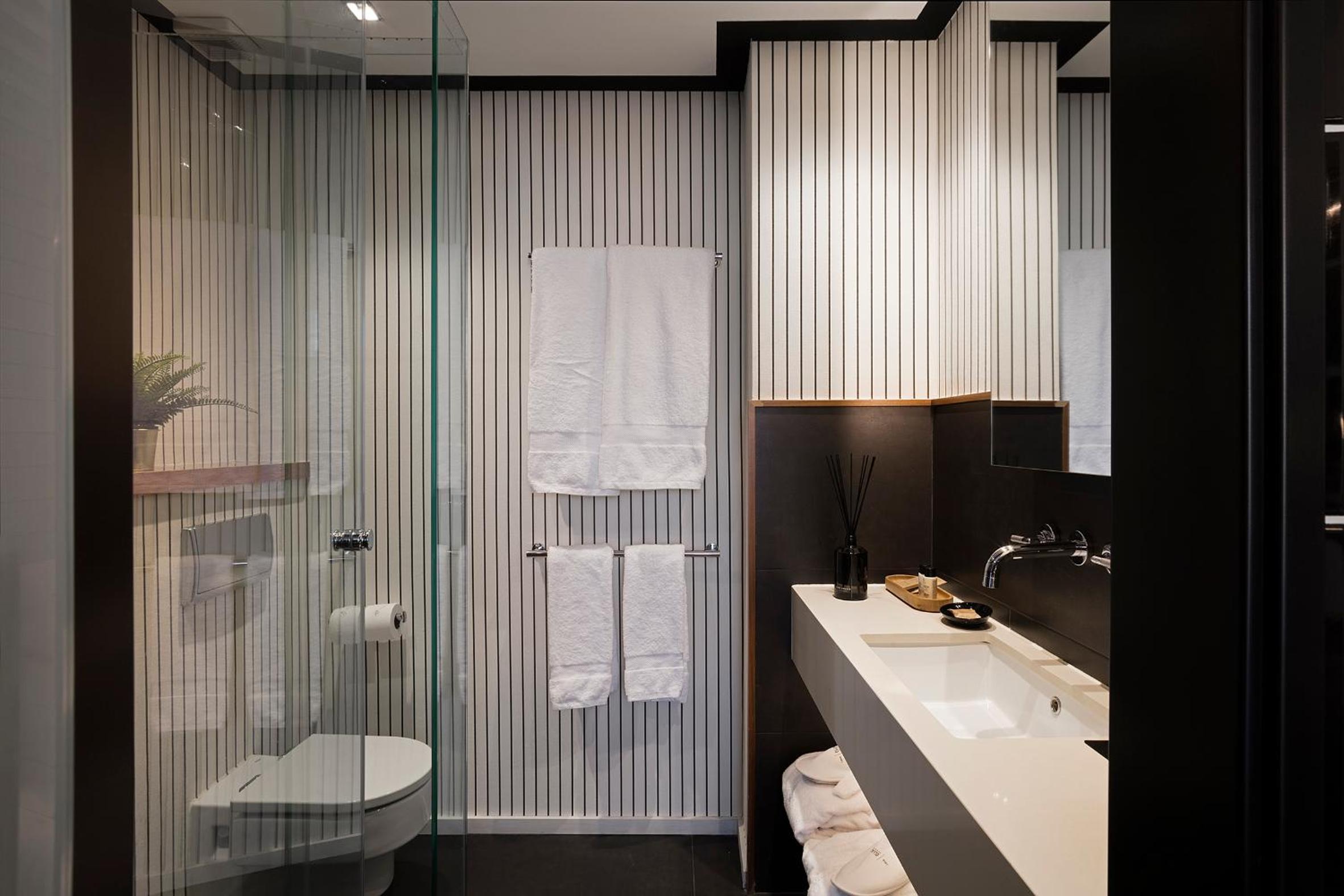 Luxury Suite photo 3