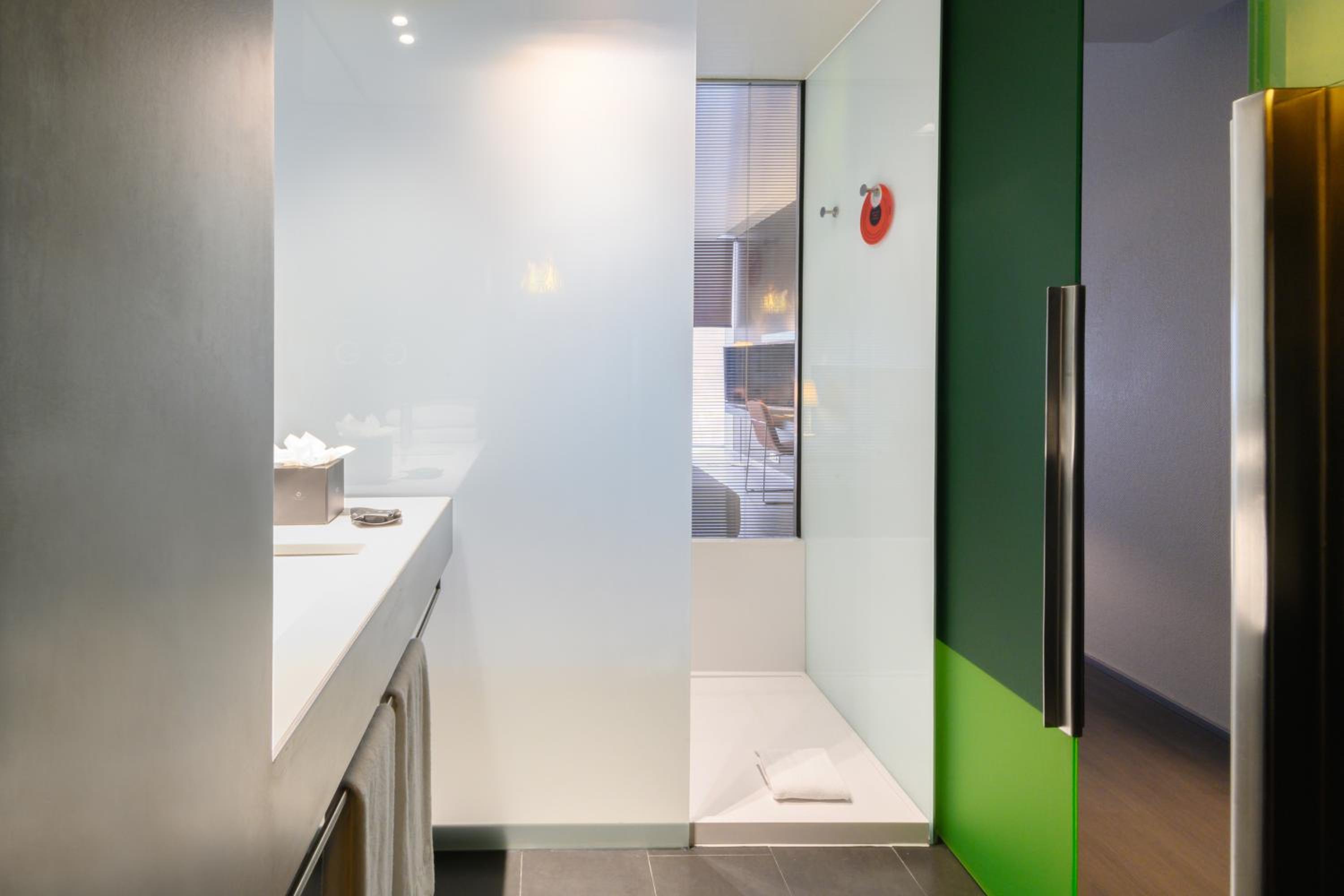 Executive Double or Twin Room thumbnail 5