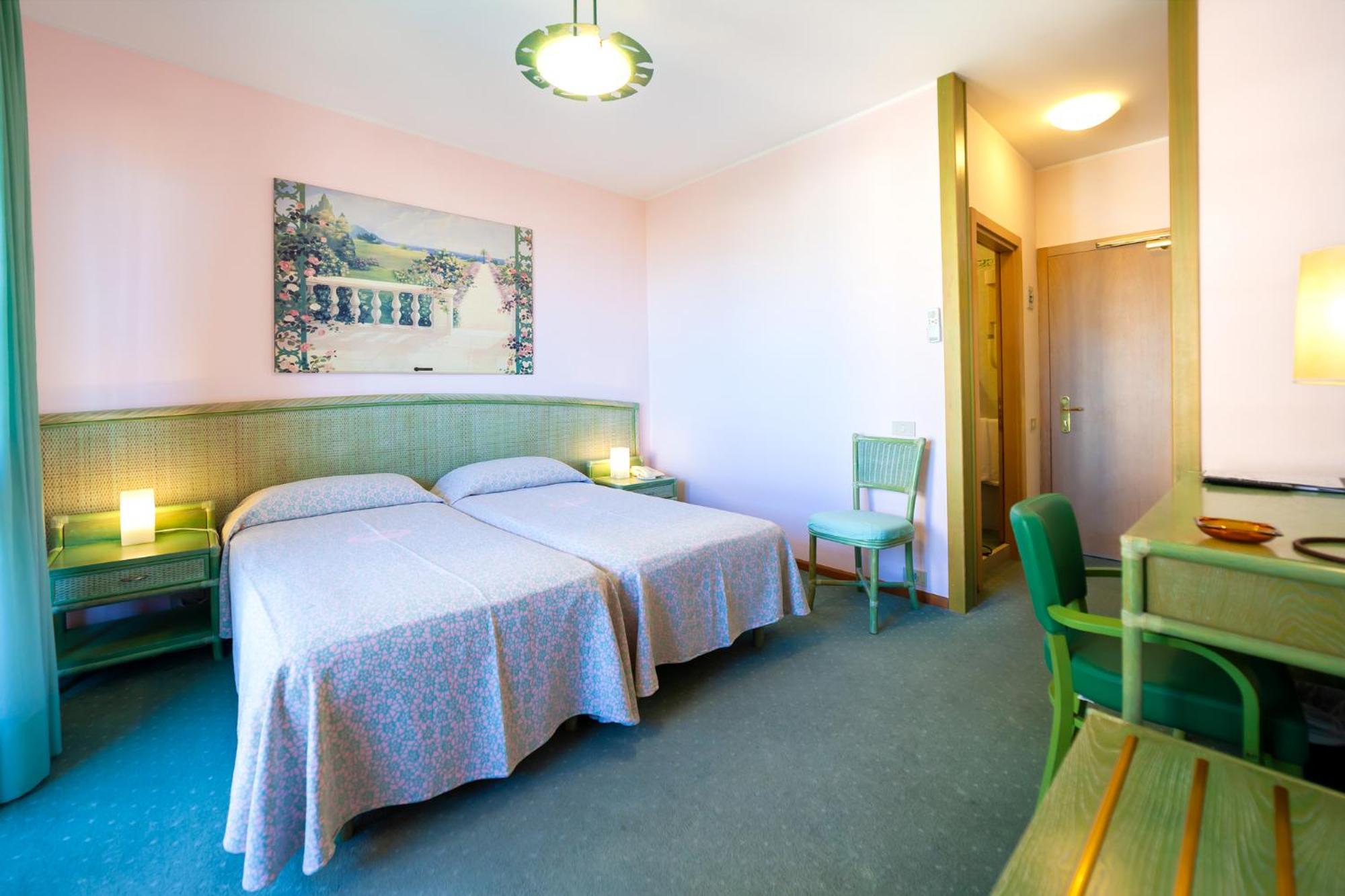 Double Room - Disability Access photo 1