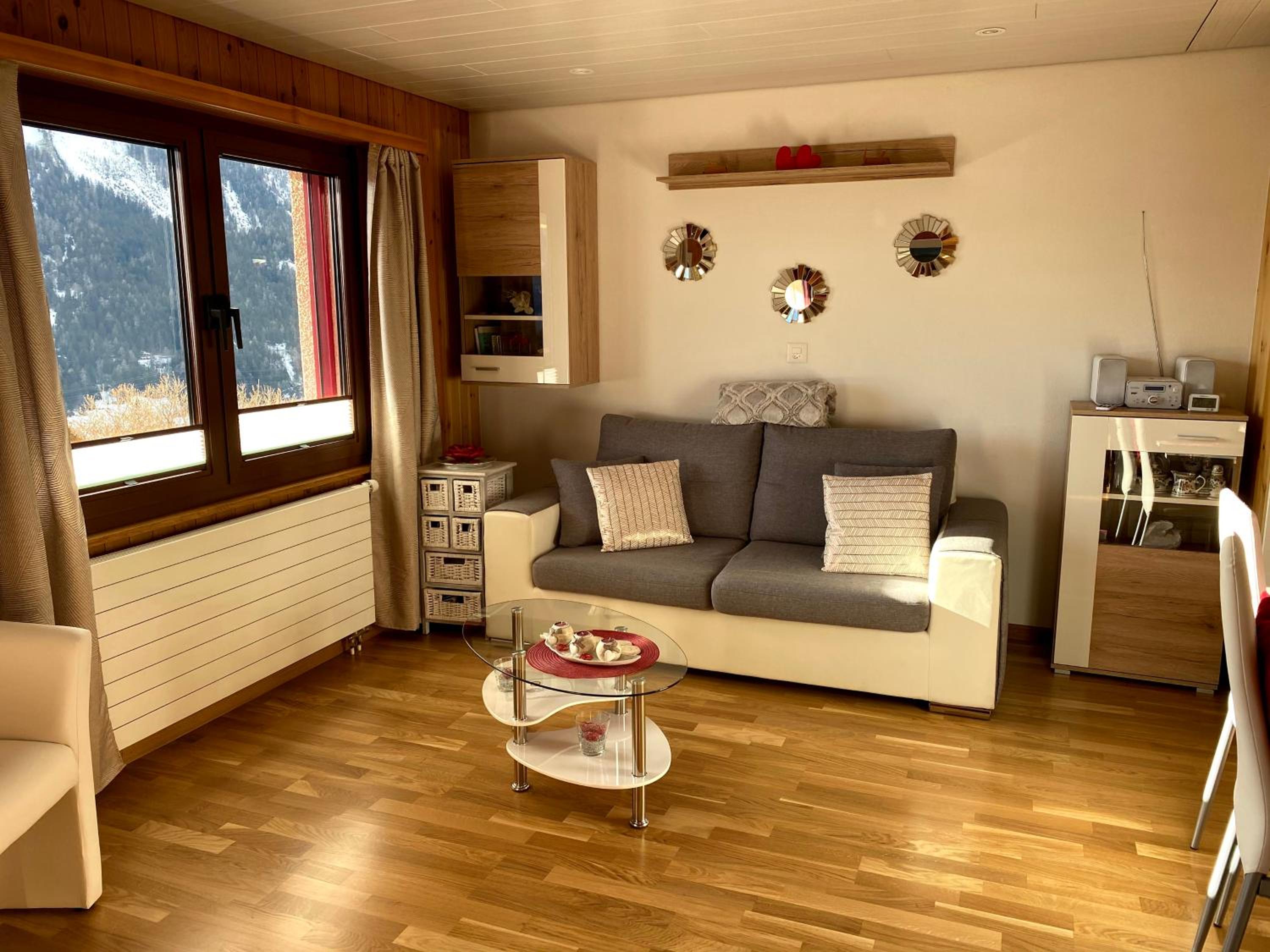 Apartment with Mountain View photo 1