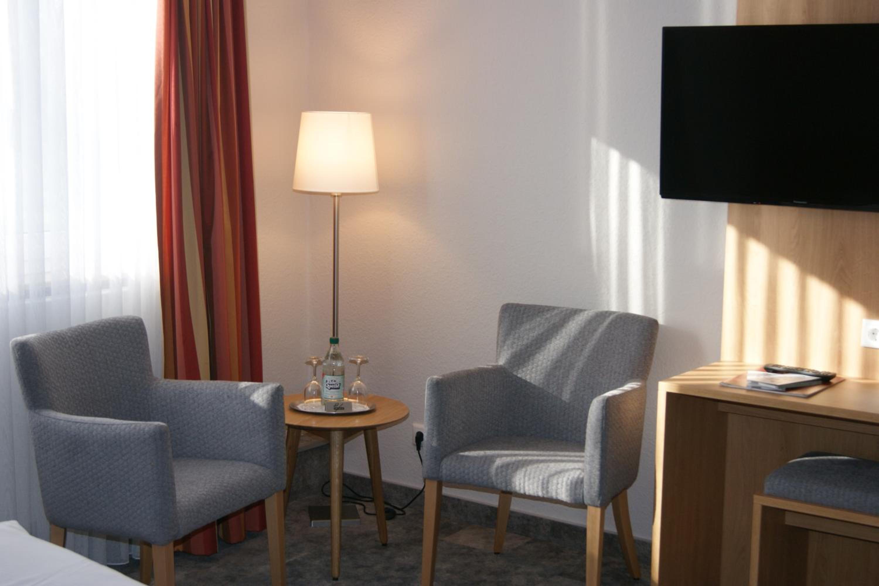 Double Room - Photo 12