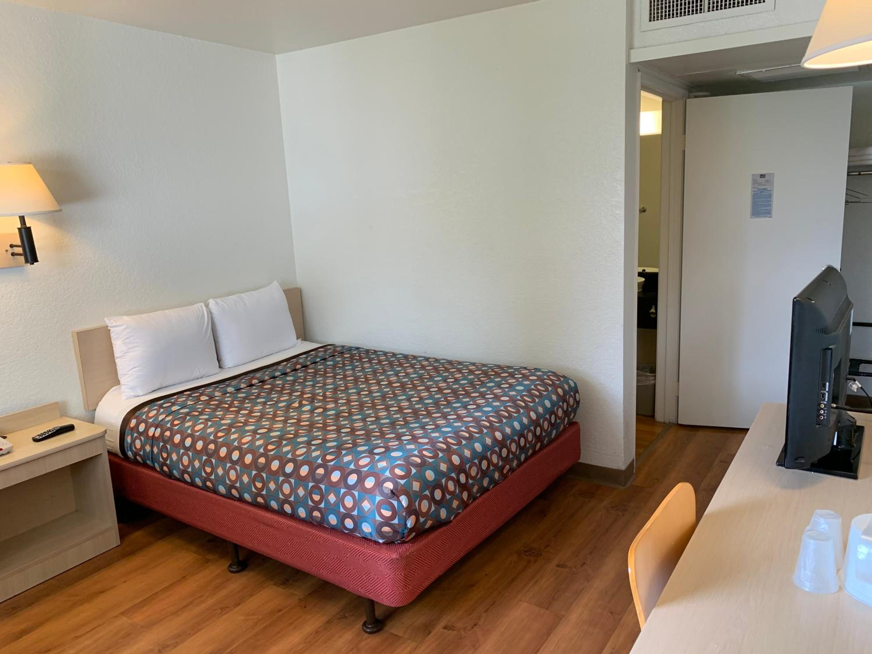 Standard Room photo 1