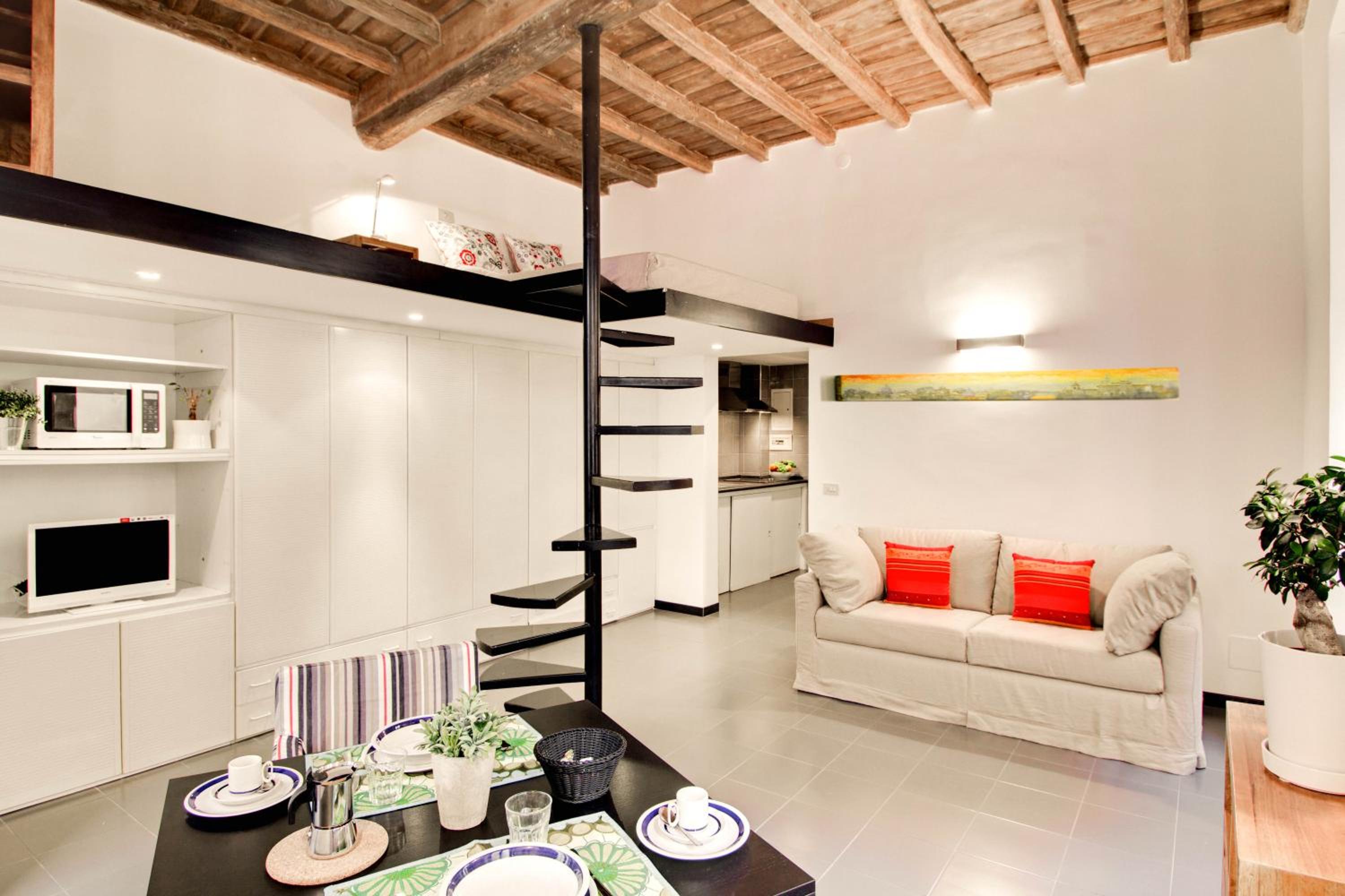 Studio - Split Level