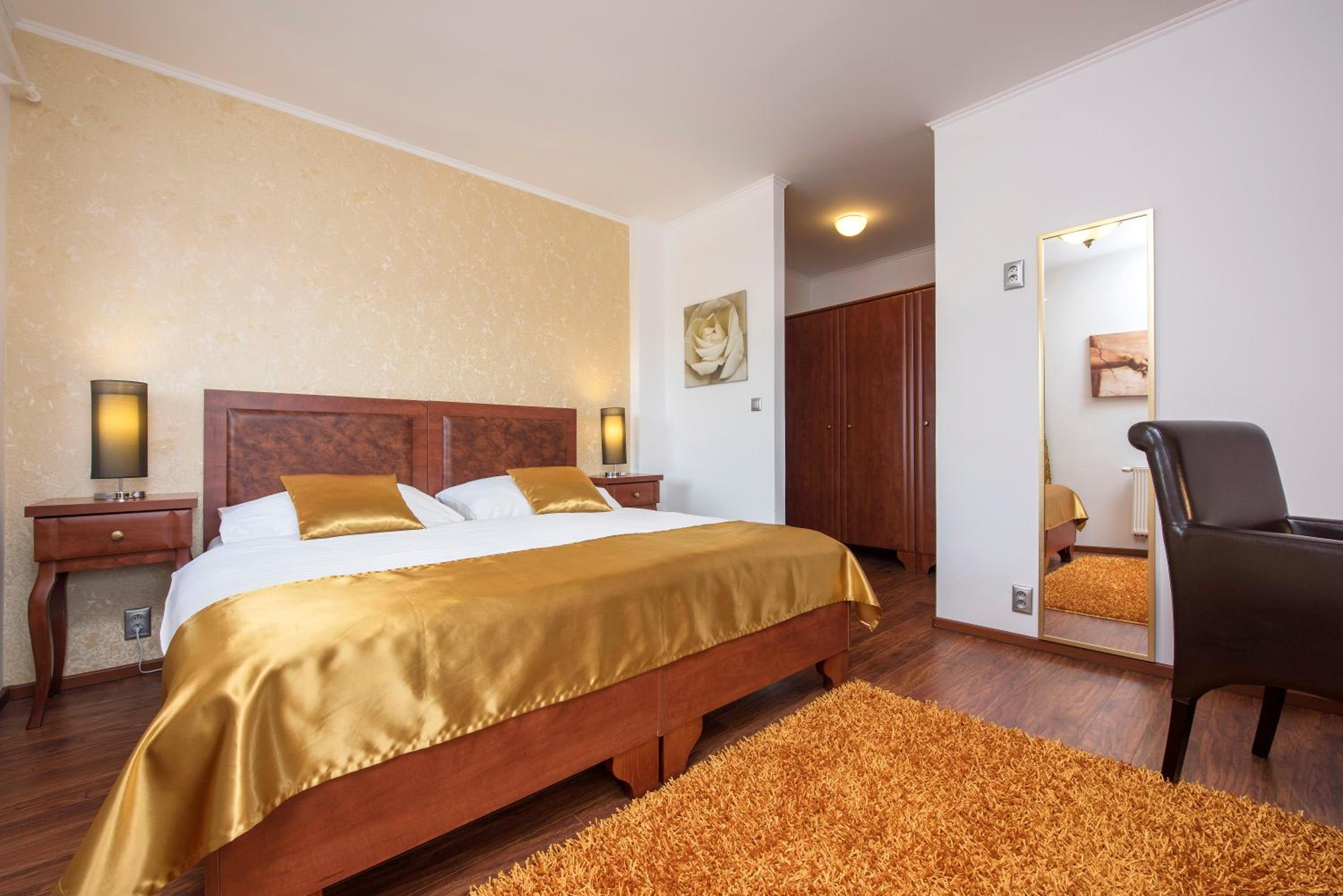 Deluxe Double or Twin Room with Mountain View photo 3
