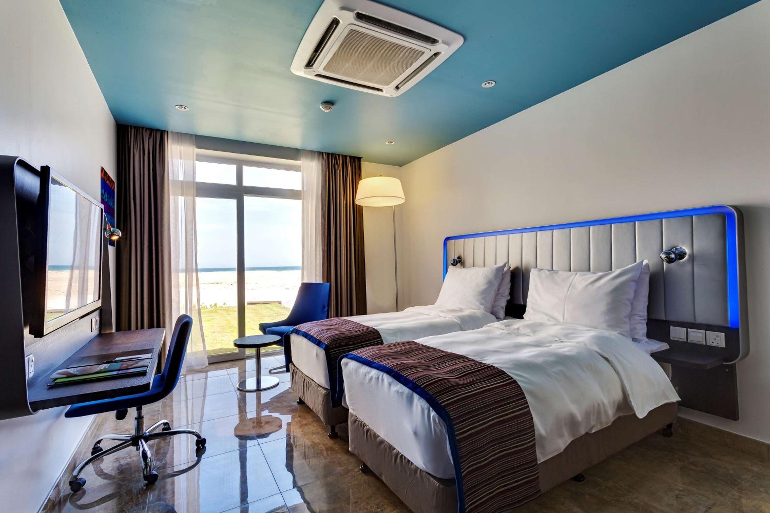 Two-Bedroom Chalet with Terrace and Sea View