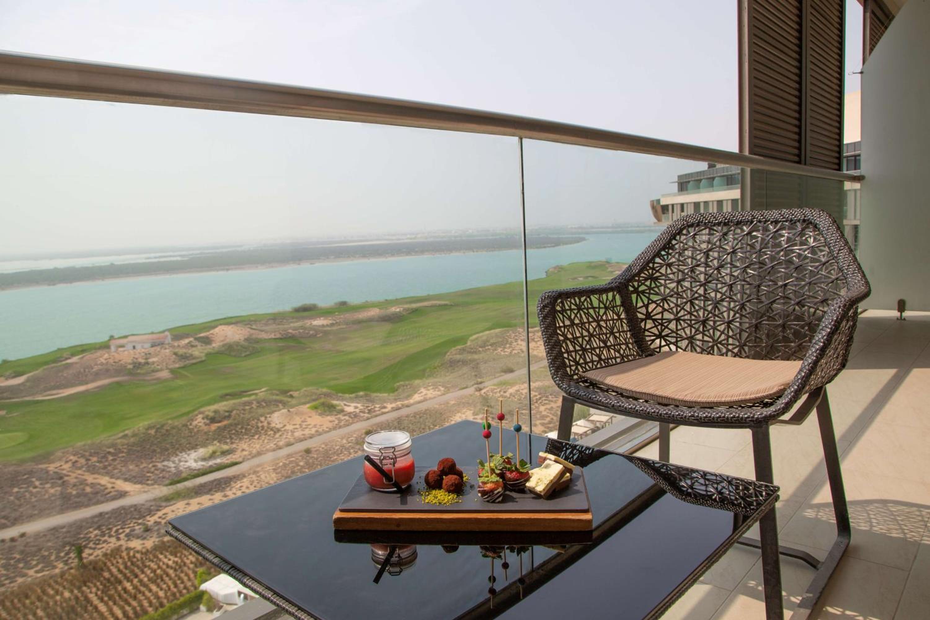 Suite With Balcony, Sea View, Lounge And Free Beach Access photo 3