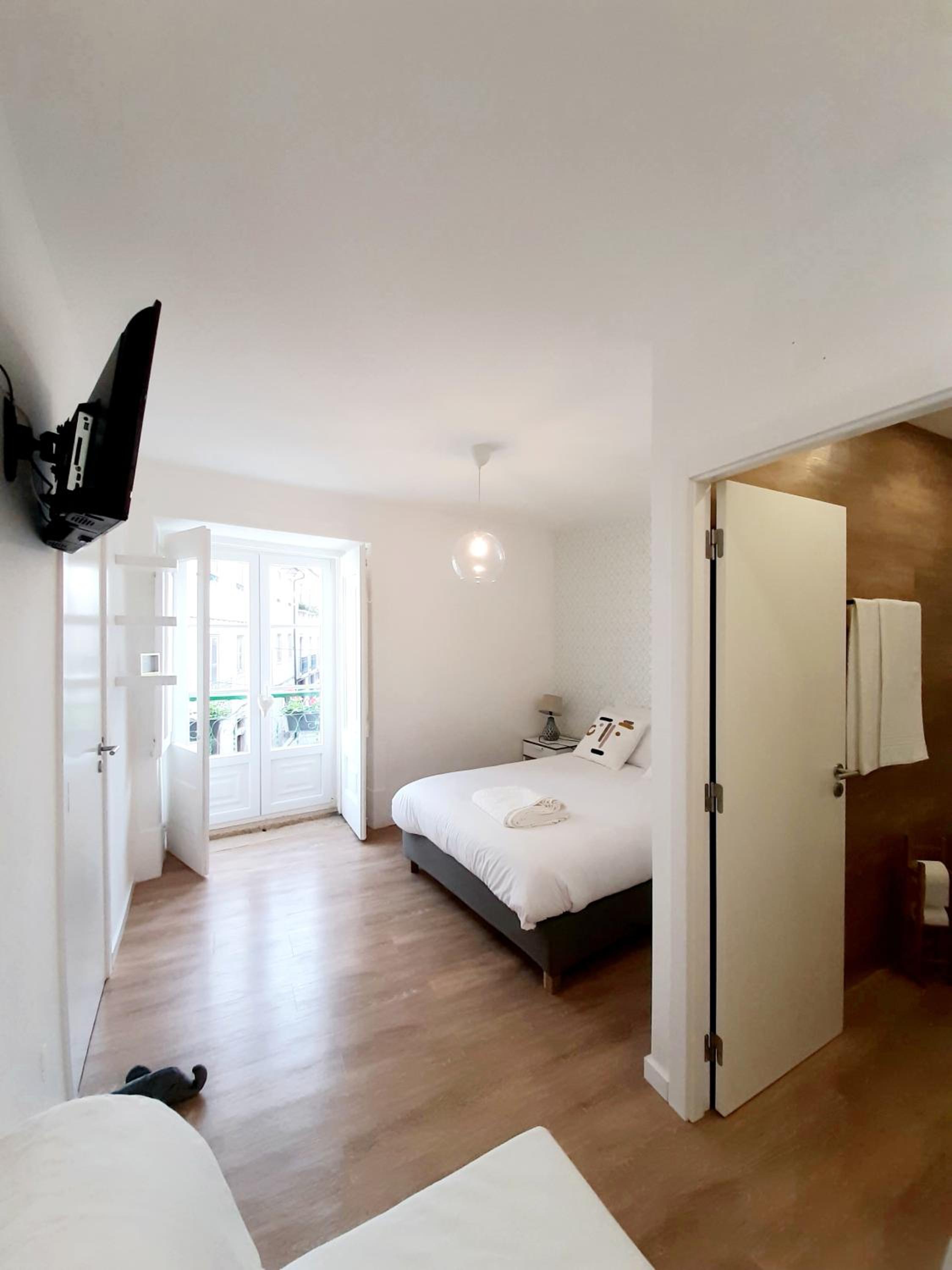 Family Studio - Photo 1