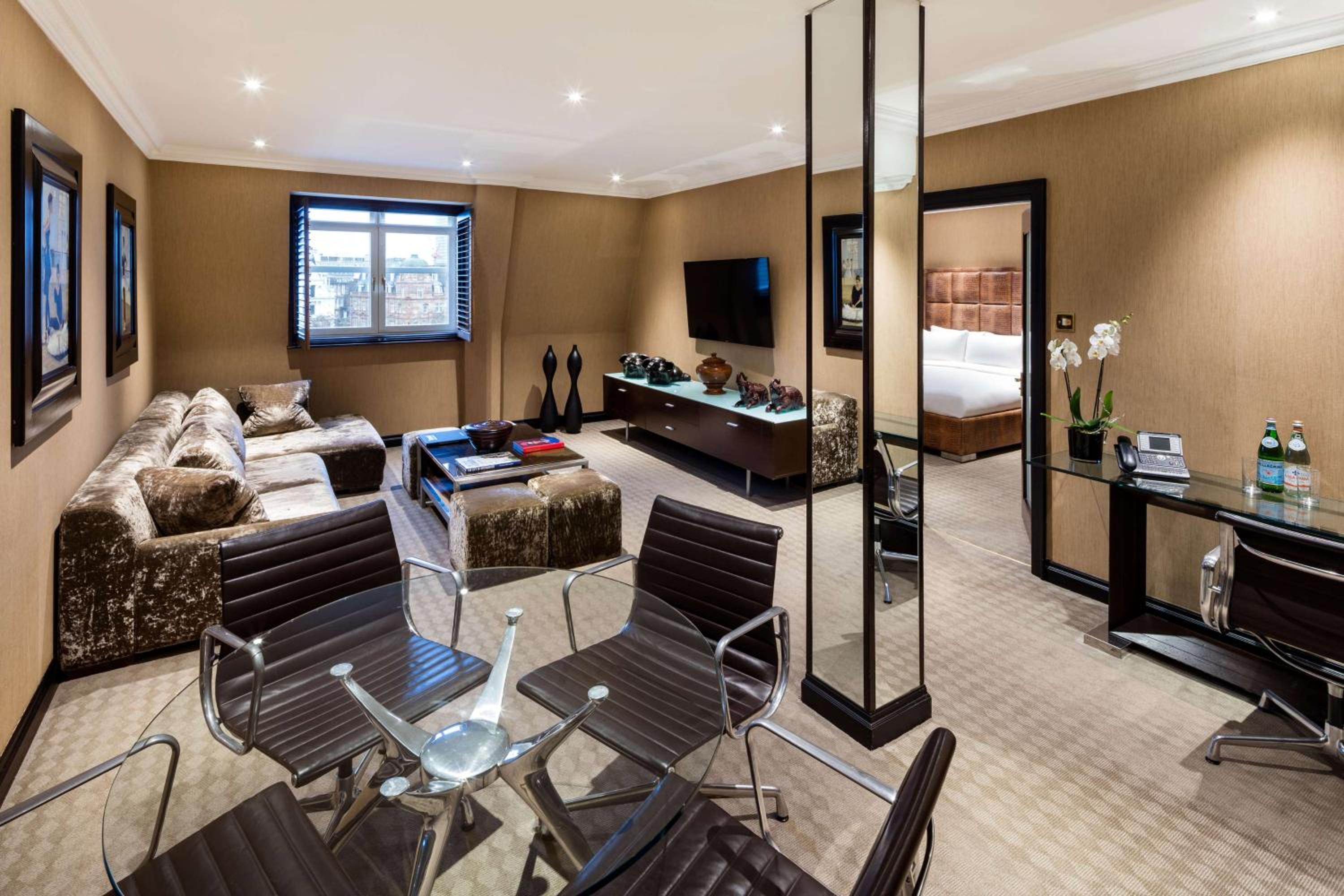 One-Bedroom Suite