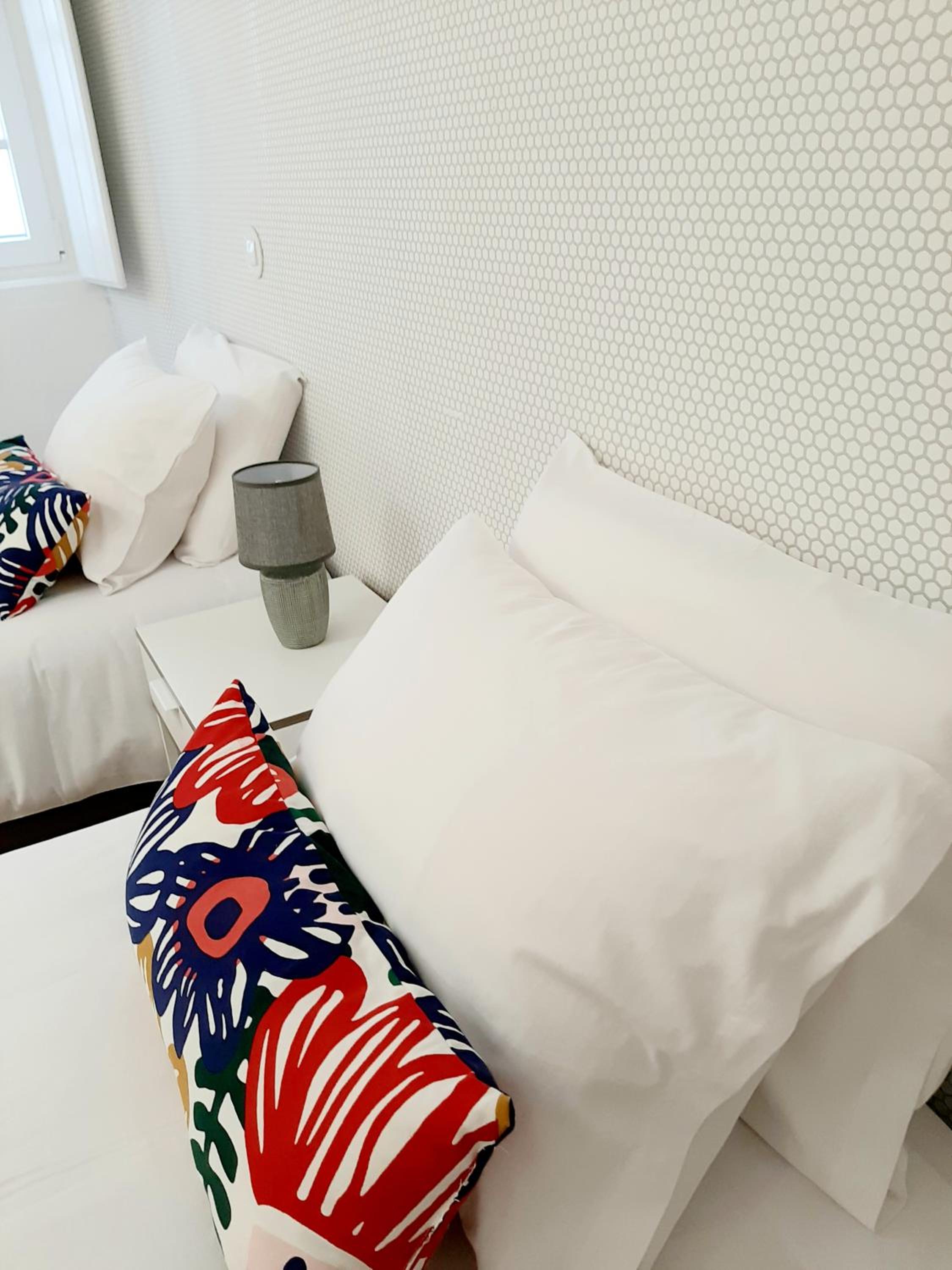 Apartment with Terrace - Photo 2