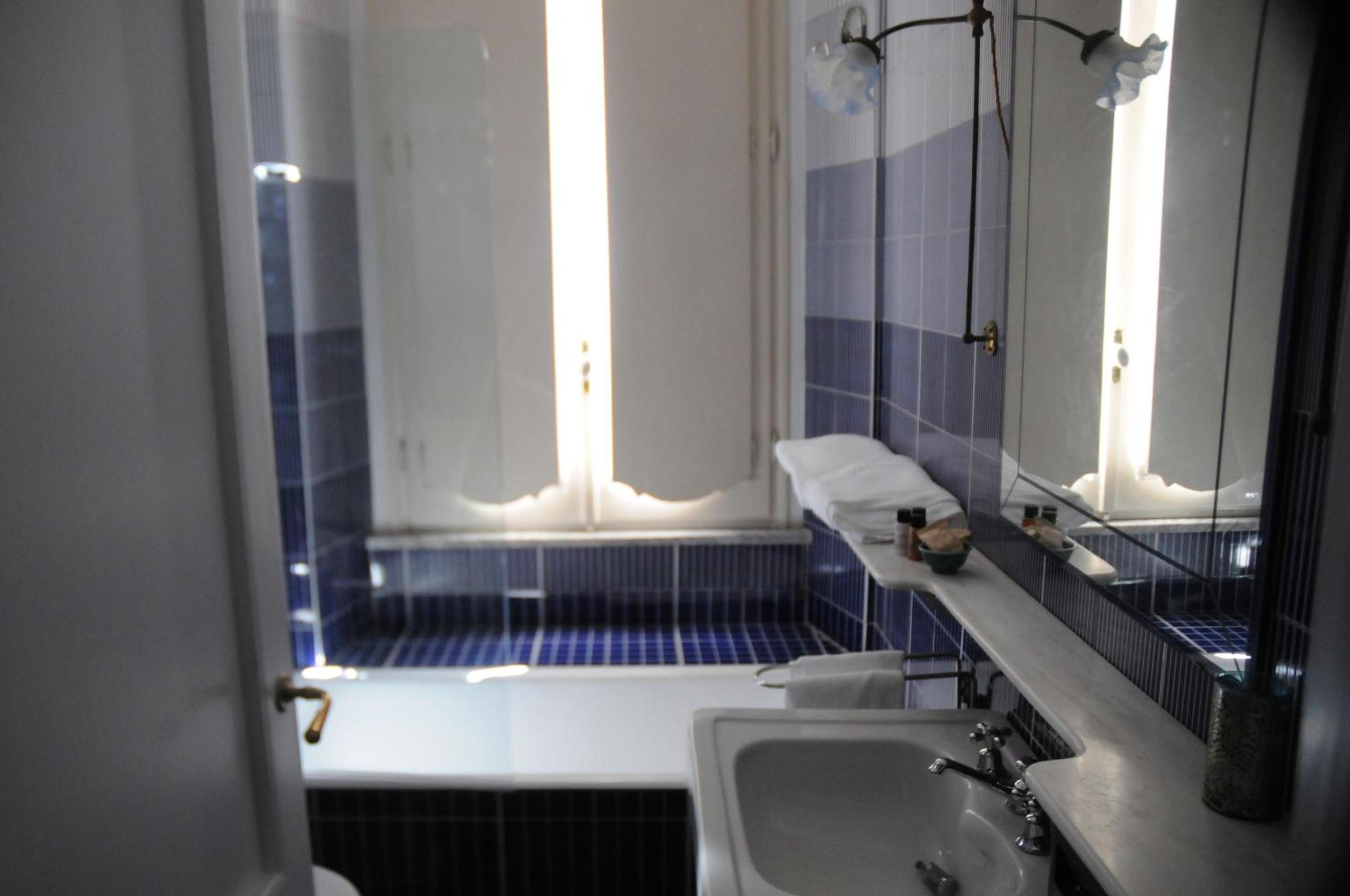 Double or Twin Room photo 3