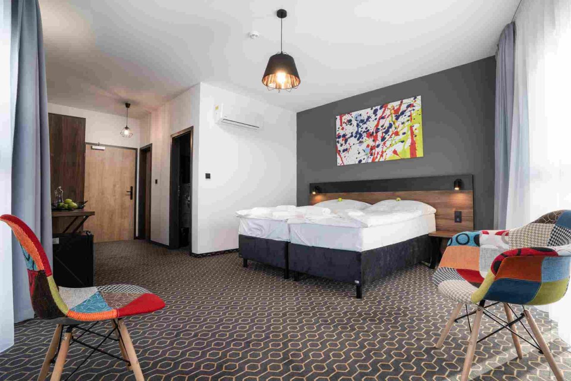 Deluxe Double or Twin Room with Mountain View - Photo 8