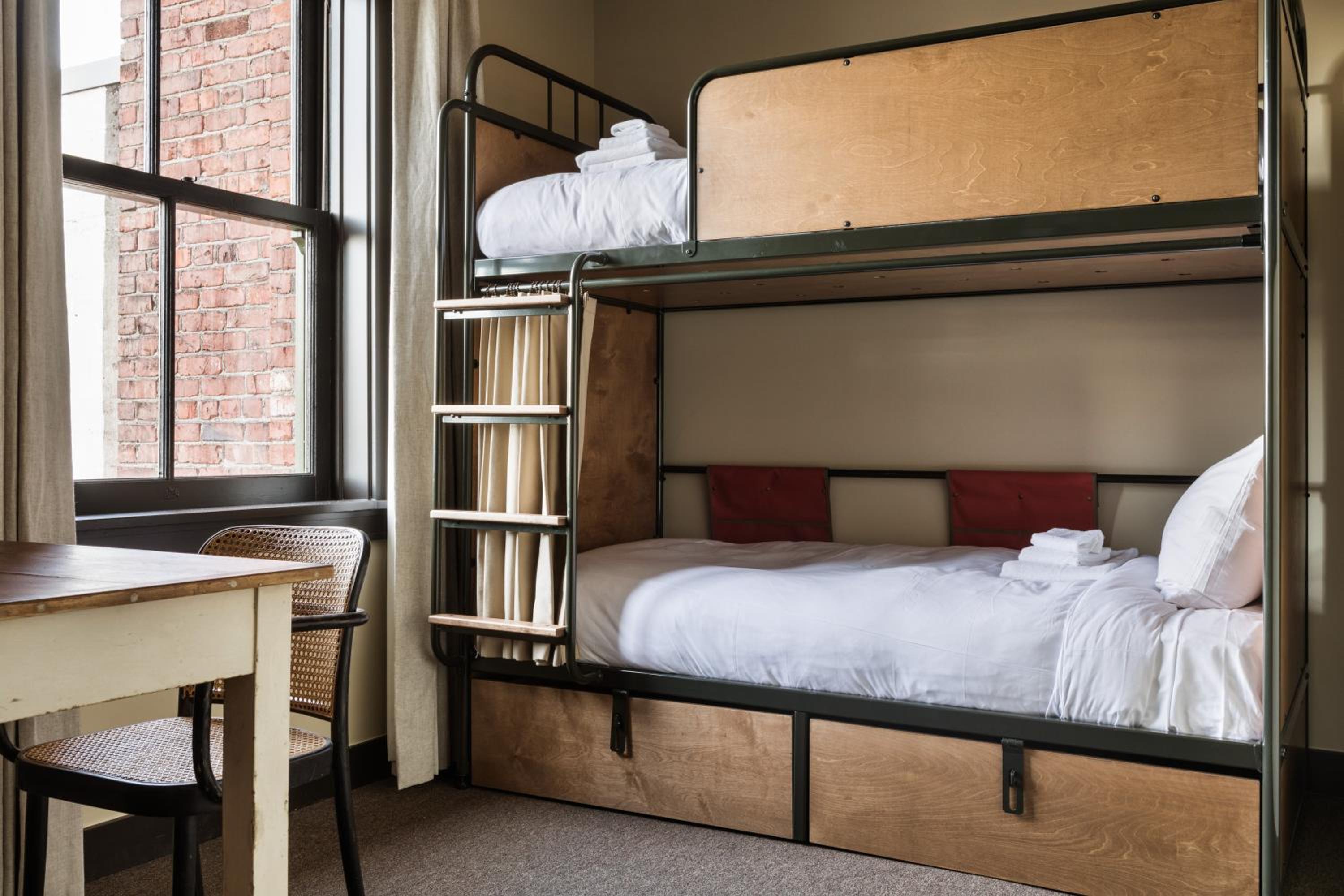Mixed Dormitory Room