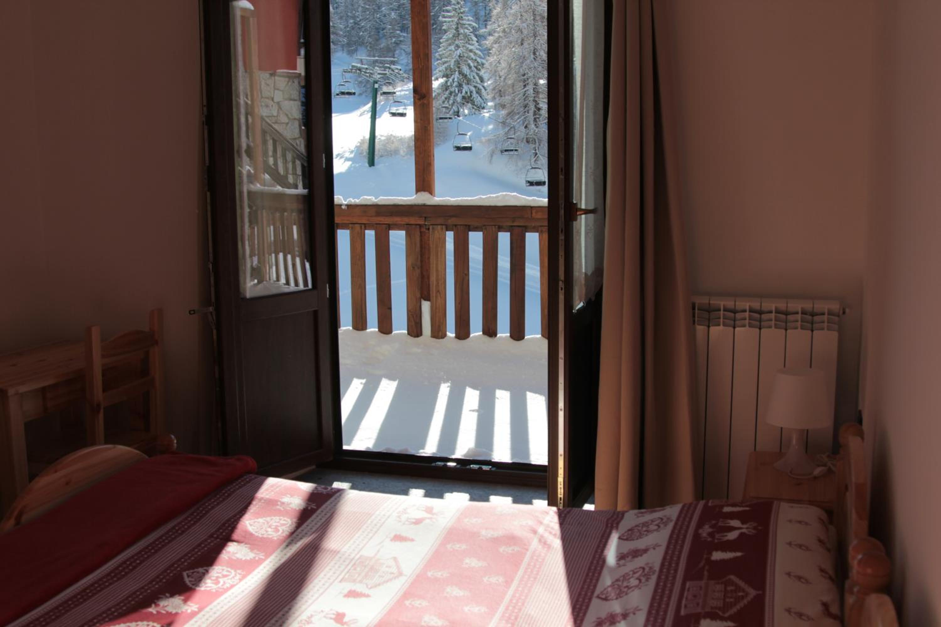 King Room with Mountain View photo 1