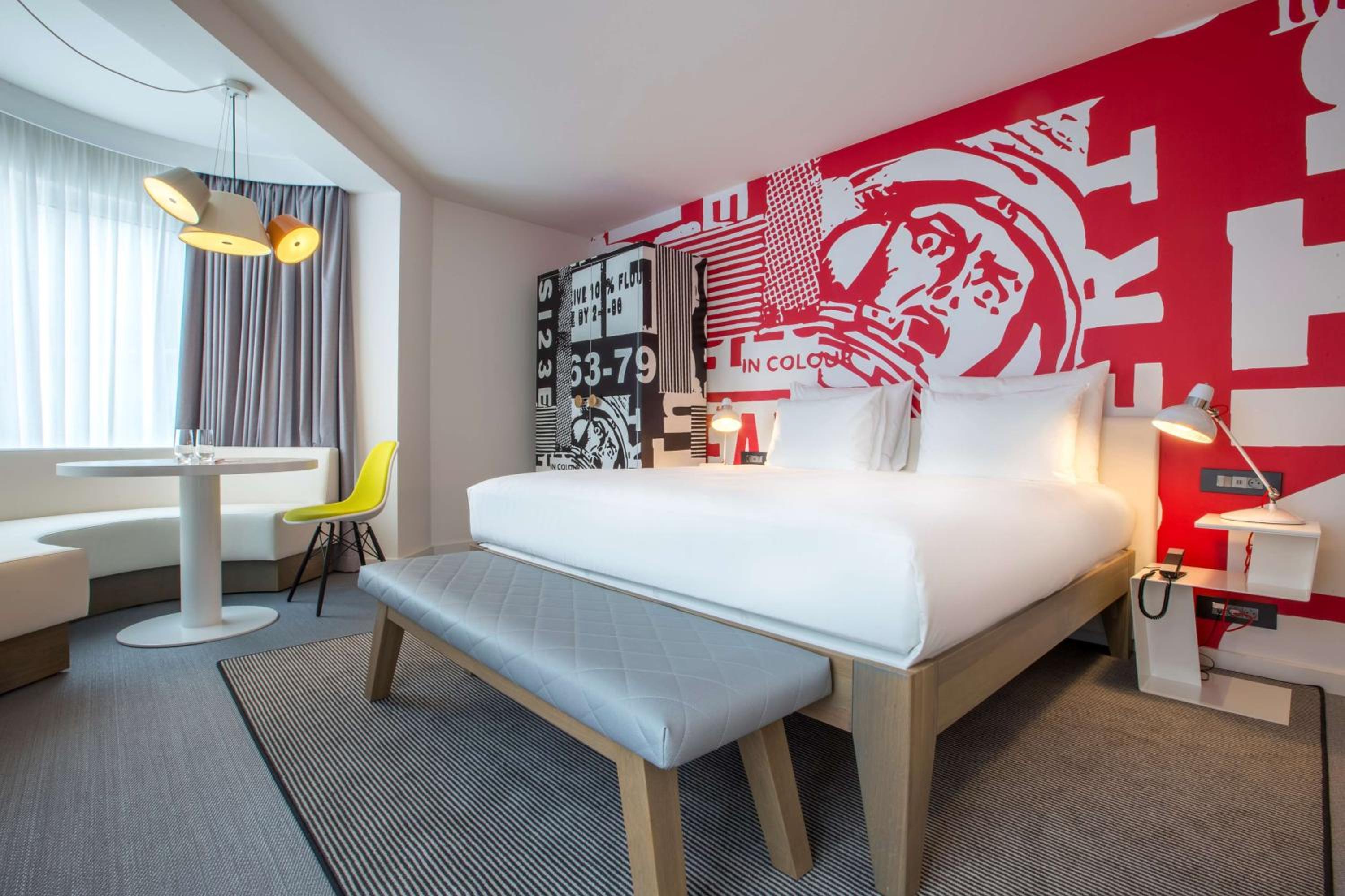 Corner Superior Room