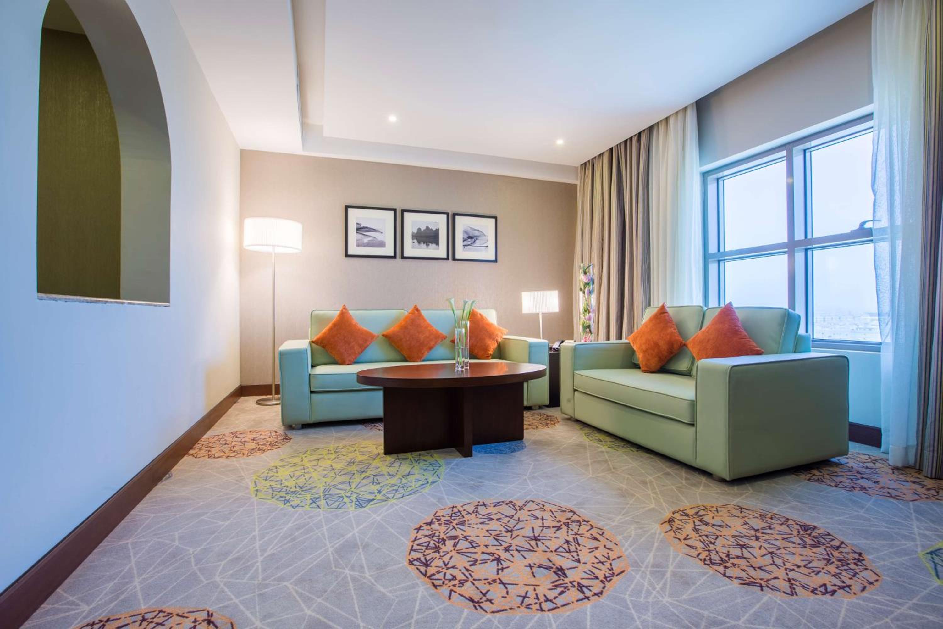 Two-Bedroom Suite - Photo 3